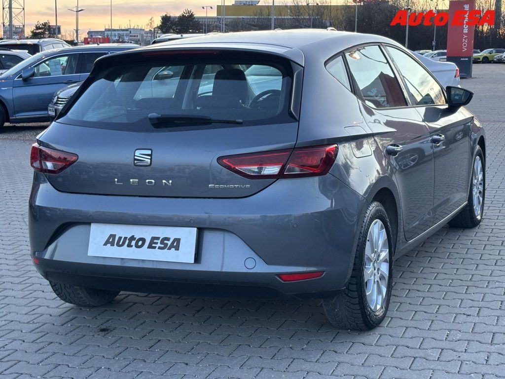 Seat Leon, 1.0TSi,Style,LED,+kola - fotka 4