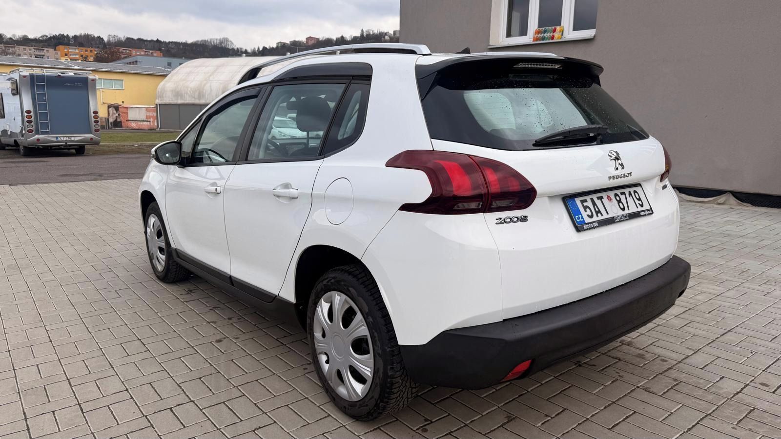 Peugeot 2008, 1.2 PureTech 60kW - fotka 3