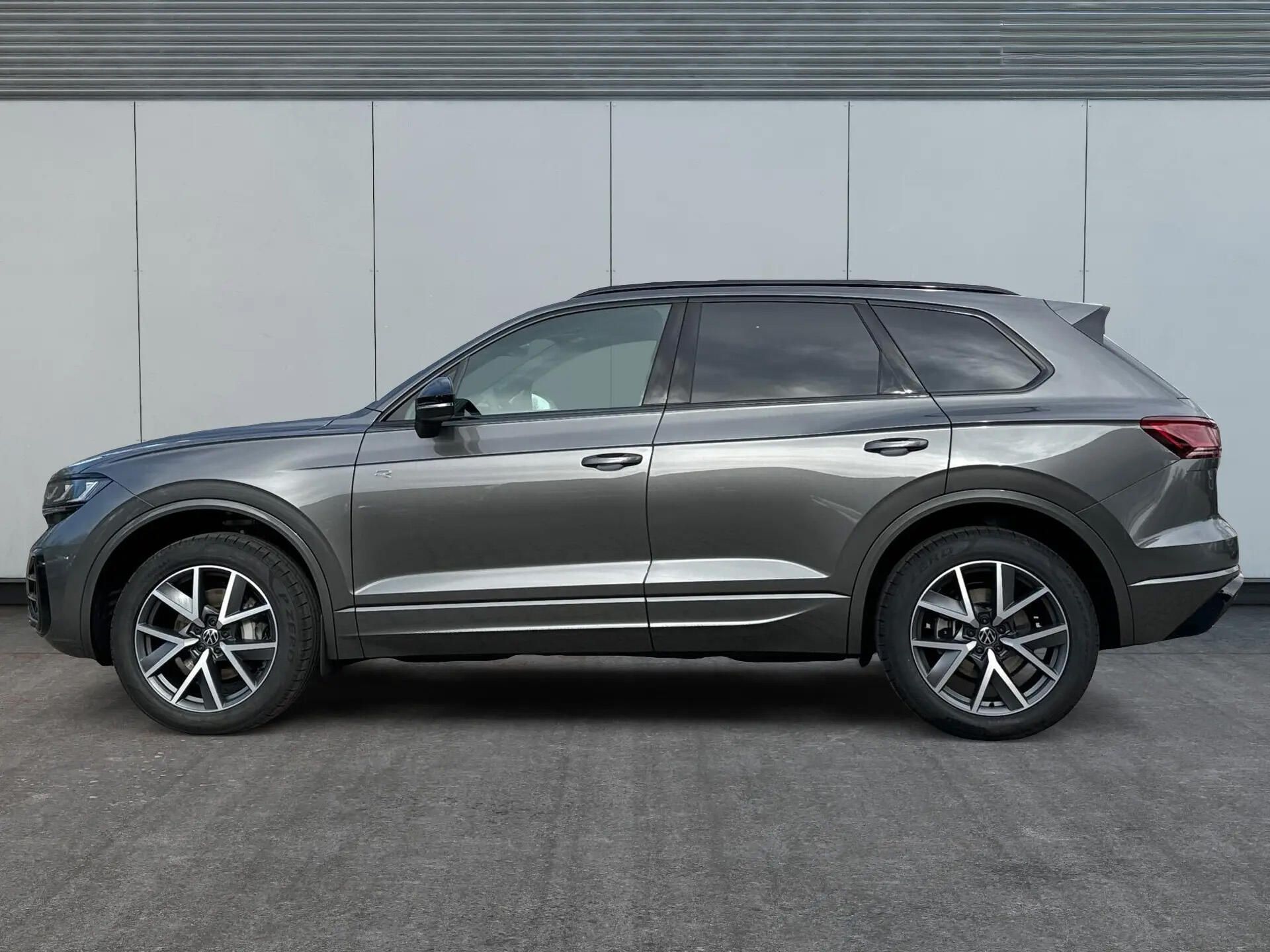 Volkswagen Touareg, TDI R-Line Final Ed. Pano HuD - fotka 4