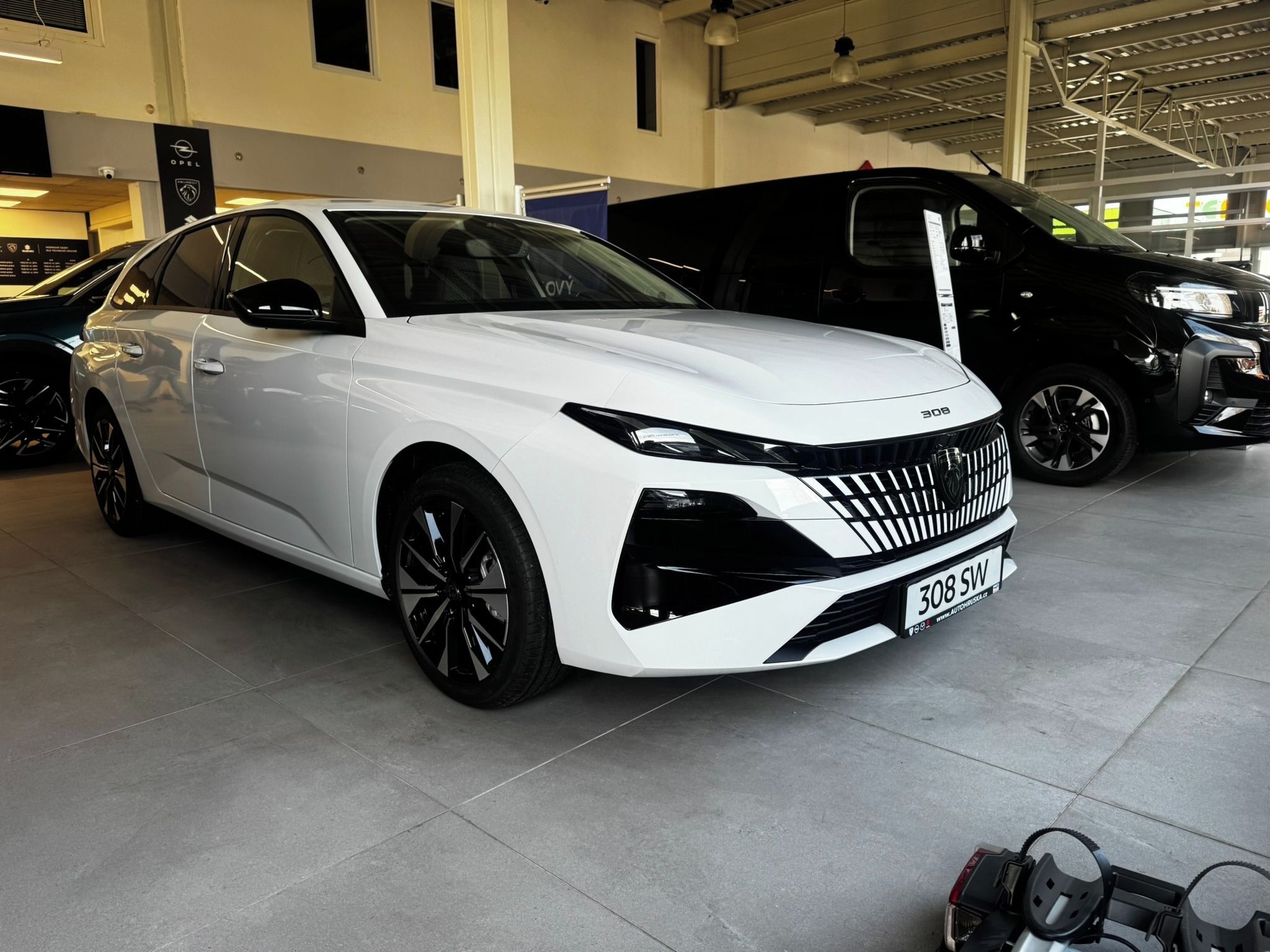 Peugeot 308, SW ALLURE Hybrid 145 e-DCS6