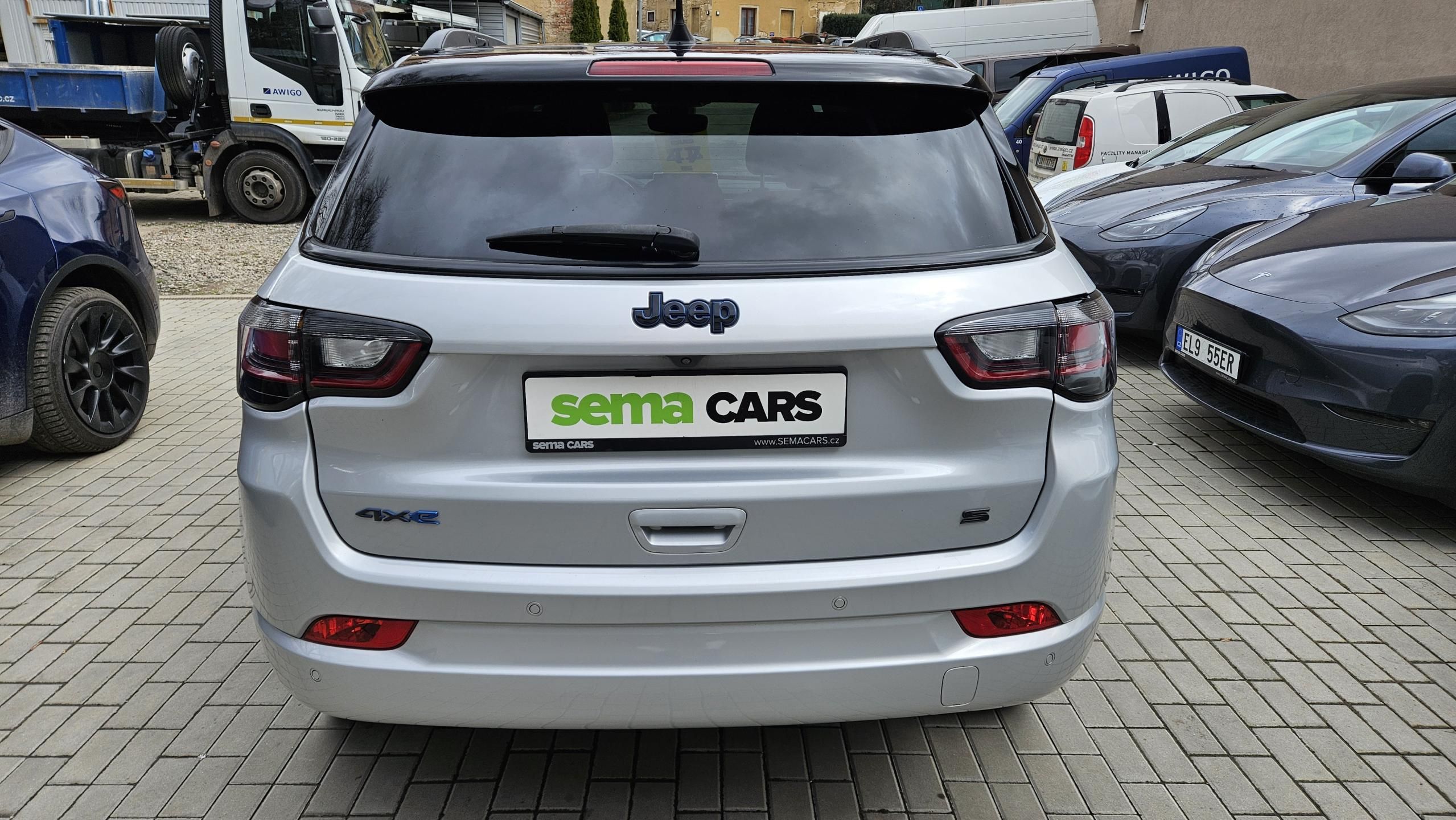 Jeep Compass, 1.3i PHEV 4Xe 177 kW Limited S - fotka 6