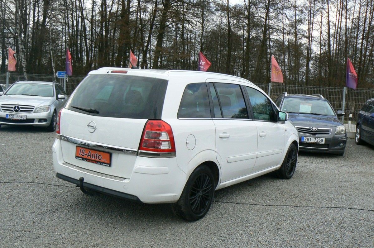 Opel Zafira, 1,9 CDTi -7 míst - fotka 5