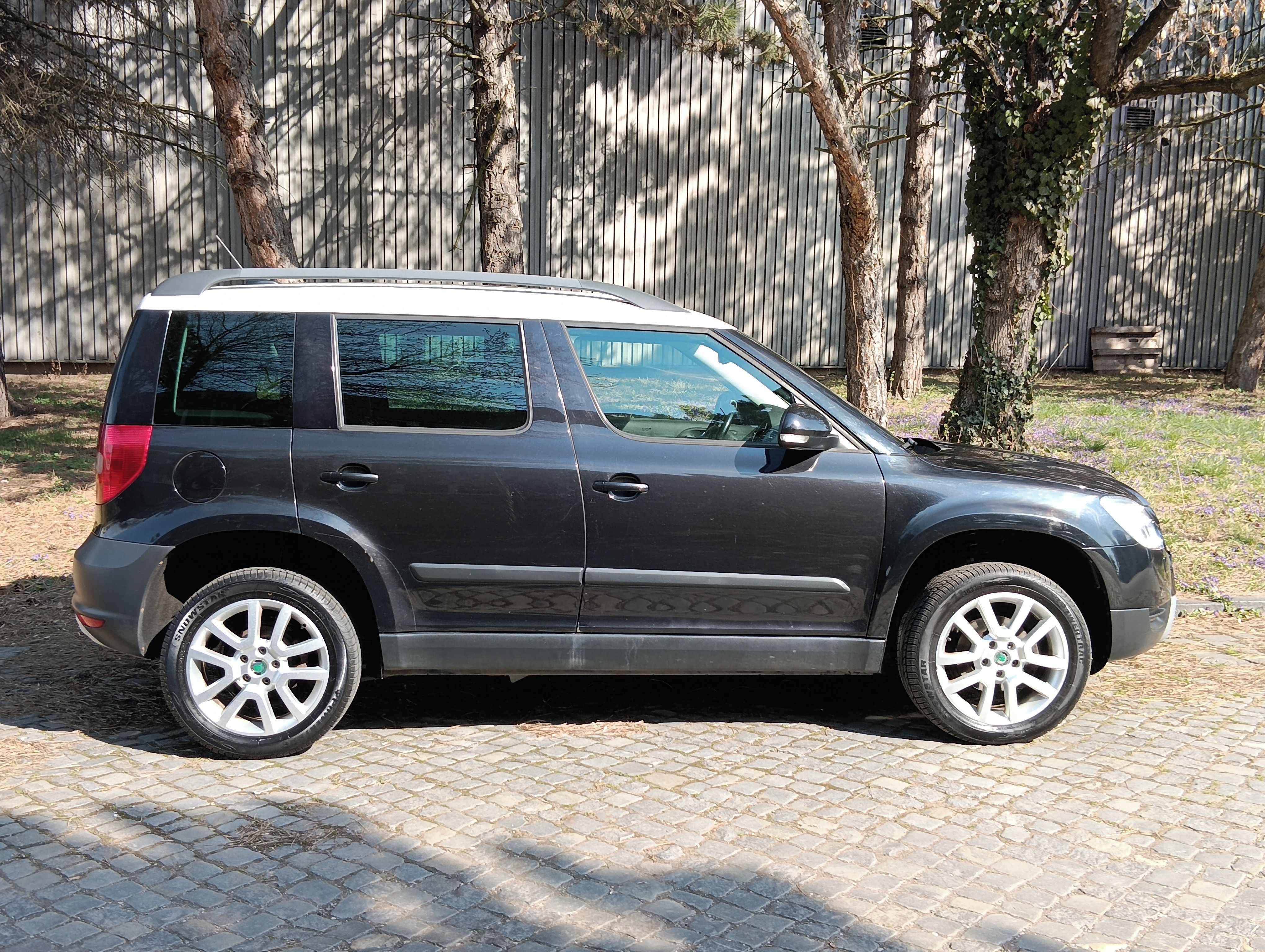 Škoda Yeti, 1.2 Tsi/77 kW, DSG, vyhřev - fotka 3