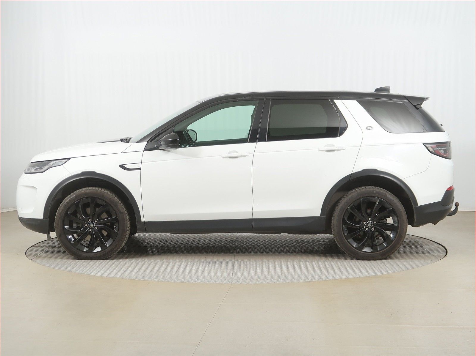 Land Rover Discovery Sport, D180, Black Edition, NOVÁ CENA - fotka 3
