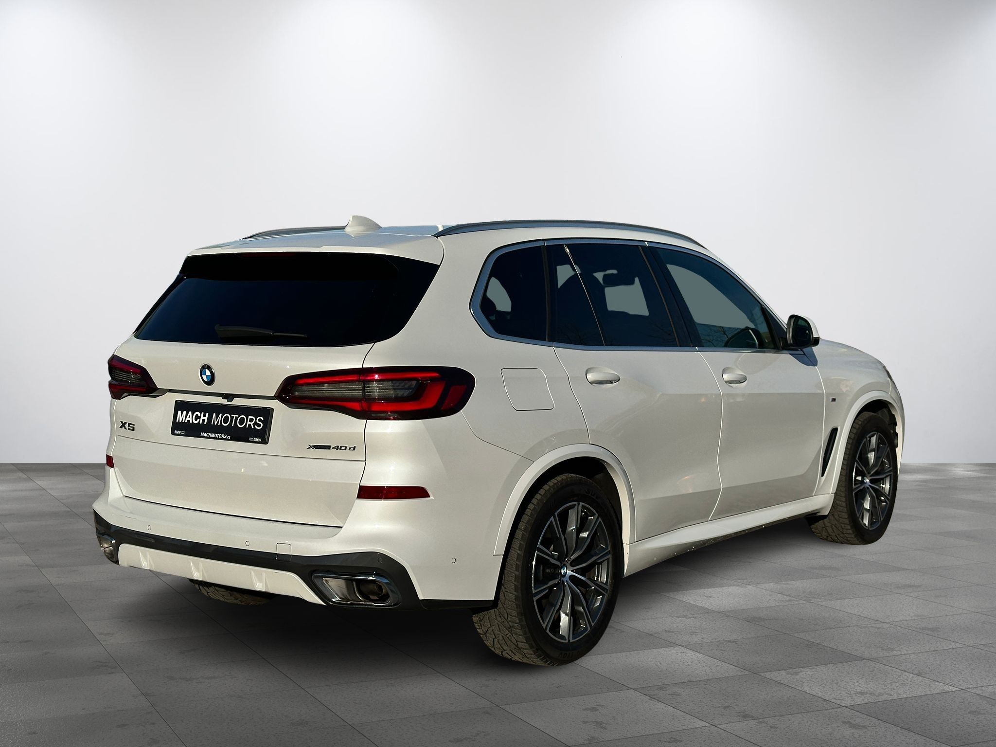 BMW X5, 40D xDrive M-Sport, PANO, TZ - fotka 4