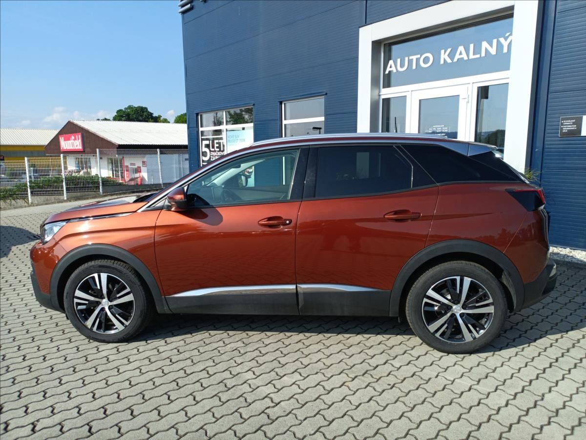 Peugeot 3008, Allure 1.2 PureTech 130k EAT8 - fotka 3