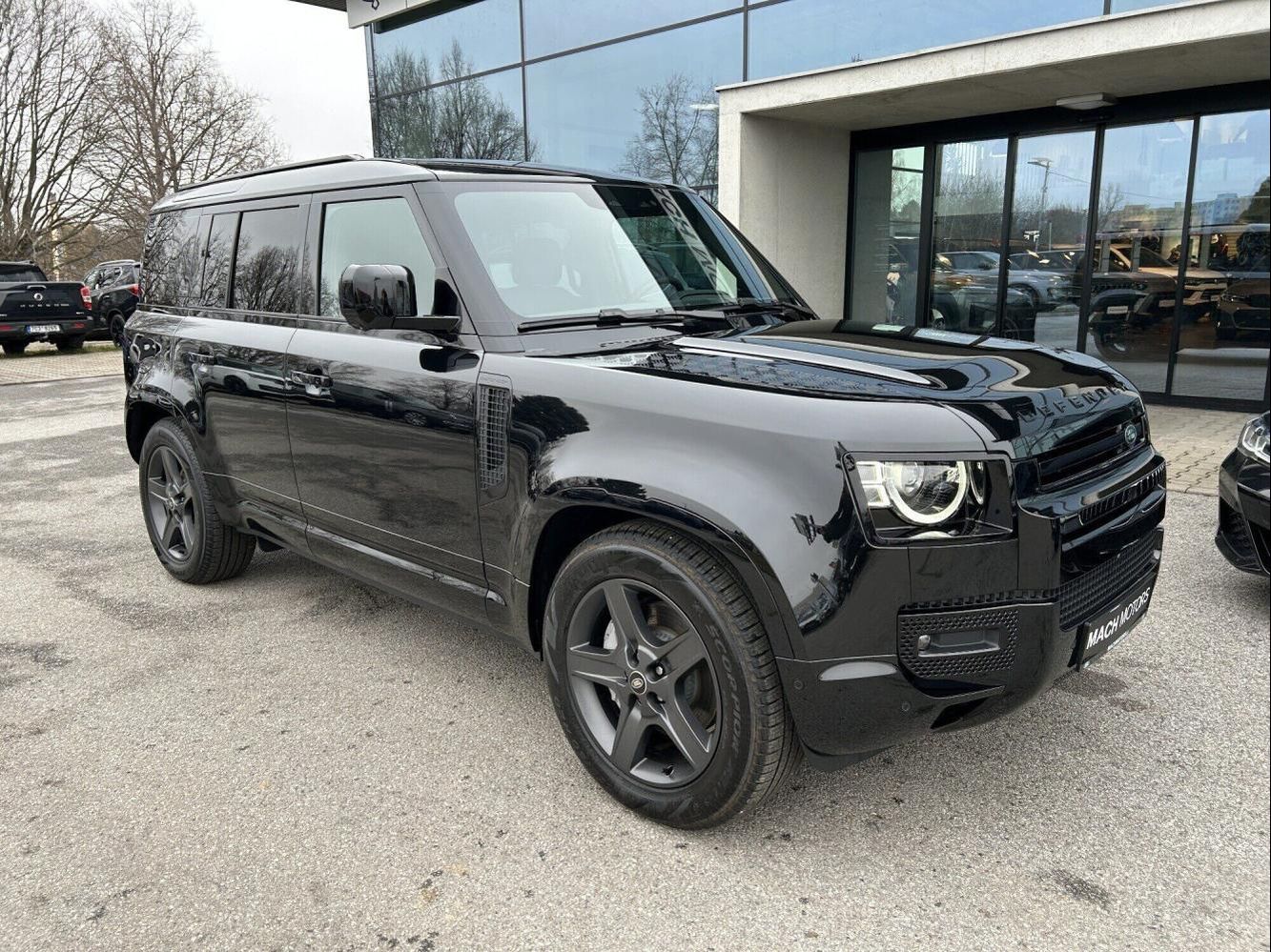 Land Rover Defender, 110 D300 X-Dynamic SE - fotka 5
