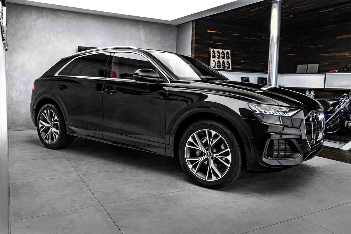Audi Q8 - fotka 4