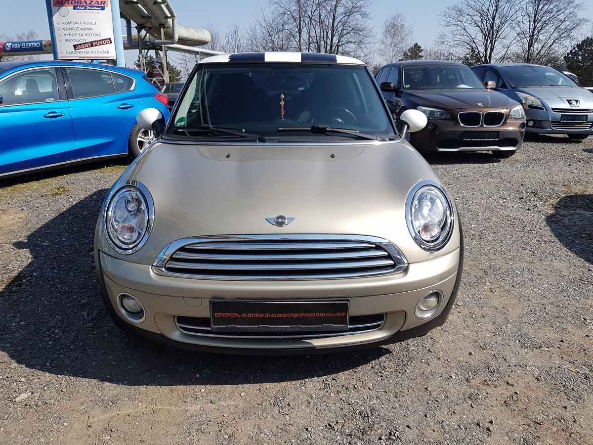 Mini Cooper, 1.6i 88KW 6RYCHLOSTÍ - fotka 2