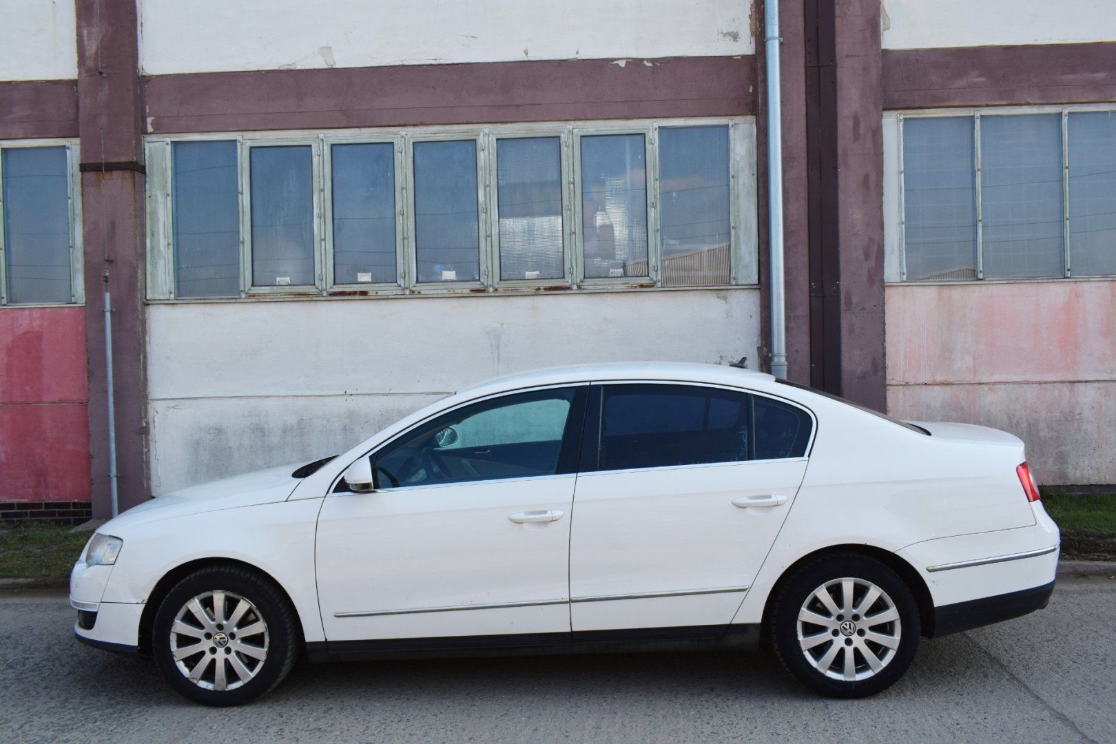 Volkswagen Passat, B6 2.0TDi/2009/KŮŽE/MANUÁL/ - fotka 3