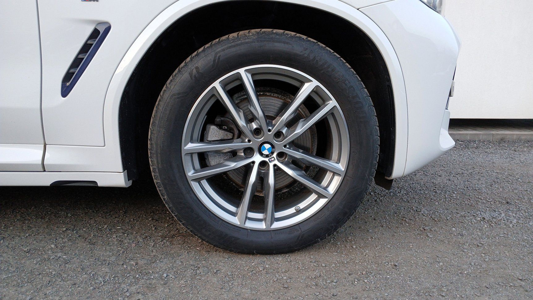 BMW X3 - fotka 4