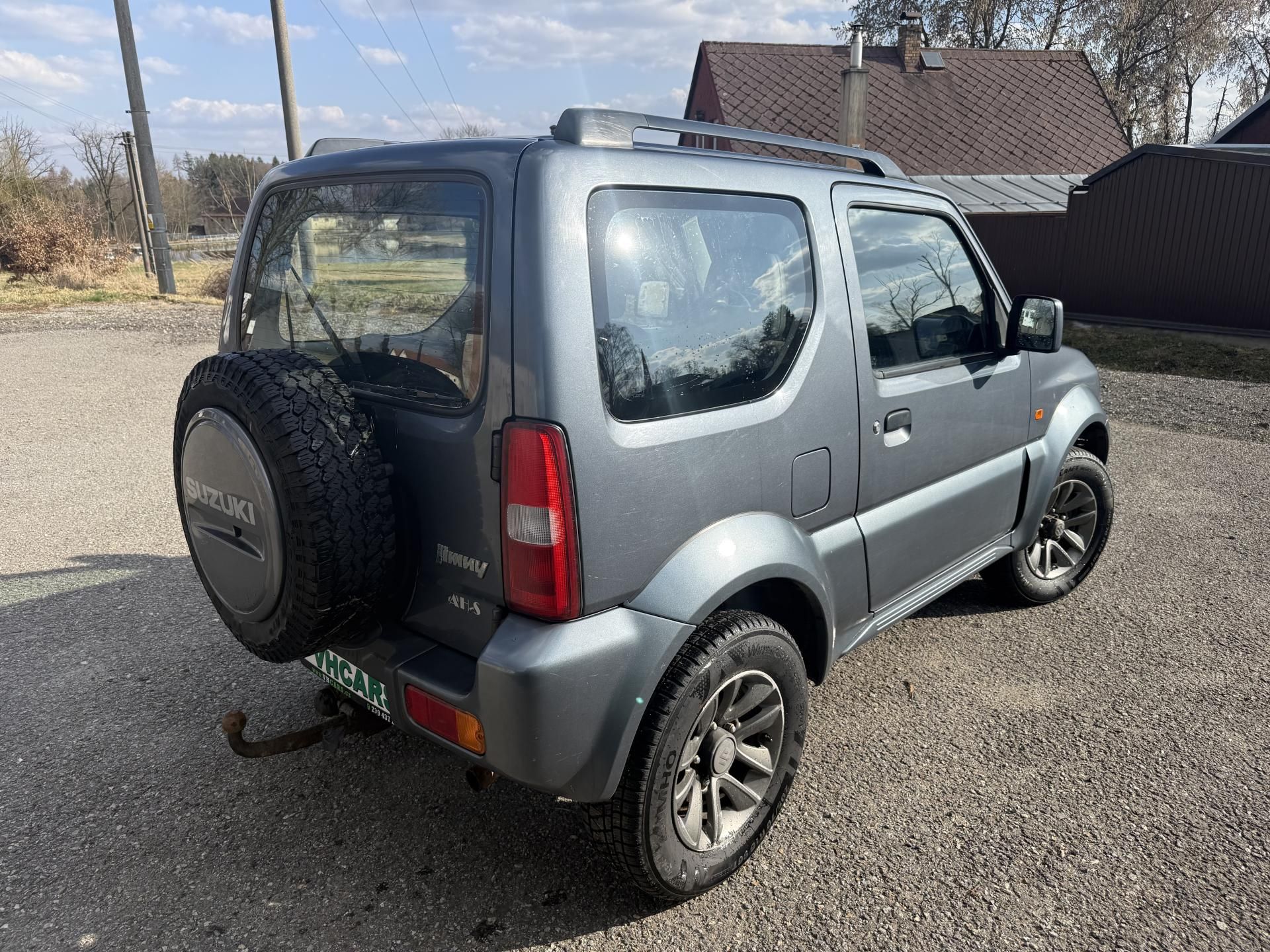Suzuki Jimny, 1,3i 4x4 TAŽNÉ - fotka 4