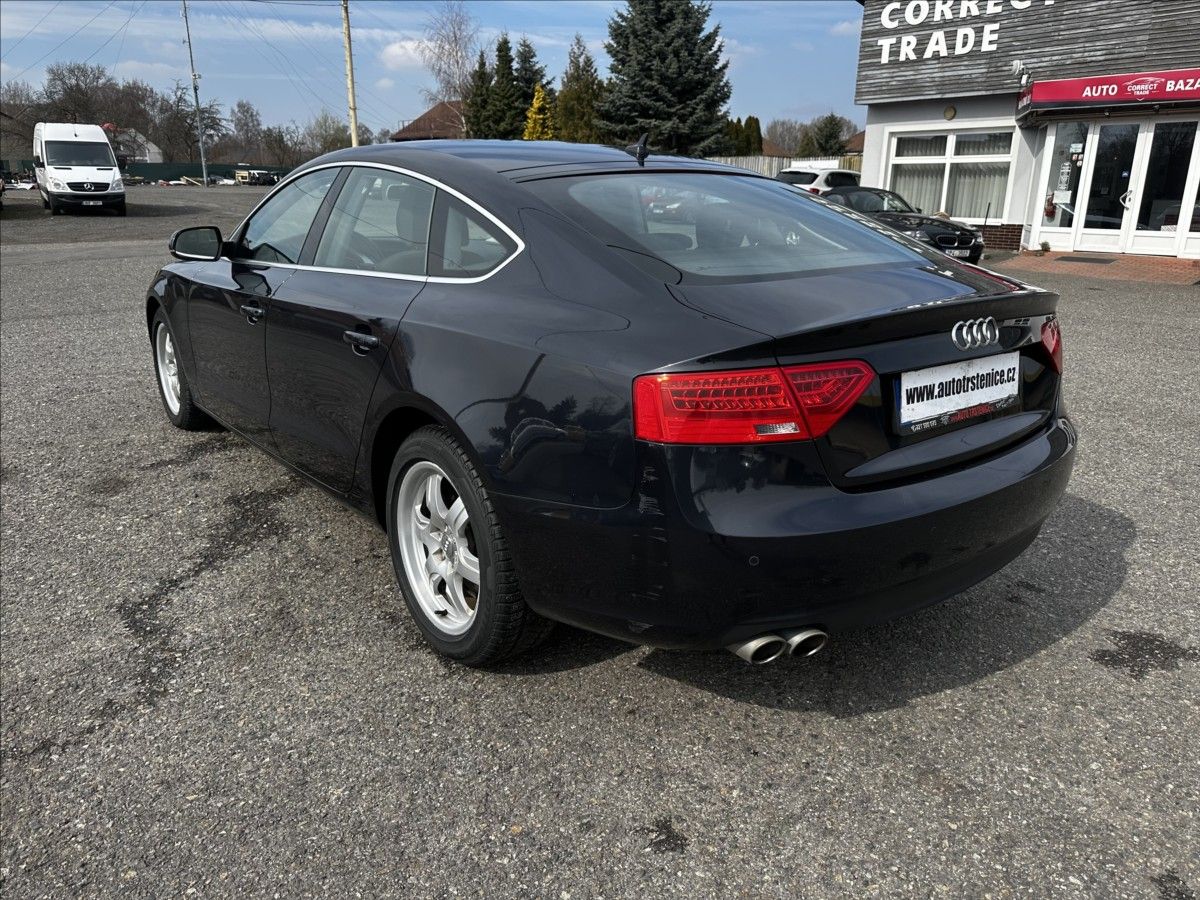 Audi A5, 2,0 TDI-Sportback-PO ROZVODECH - fotka 3