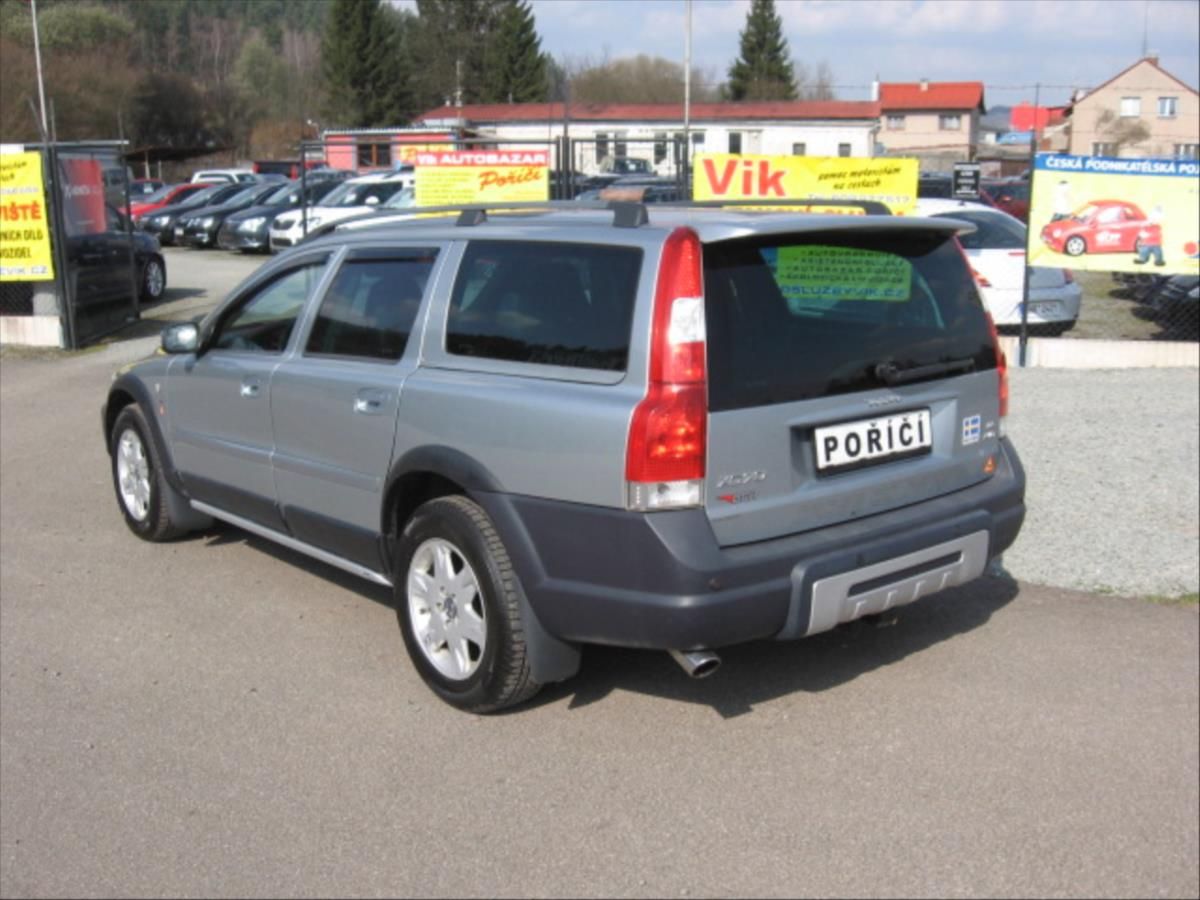 Volvo XC70, 2,4 D5 Automat AWD - fotka 6