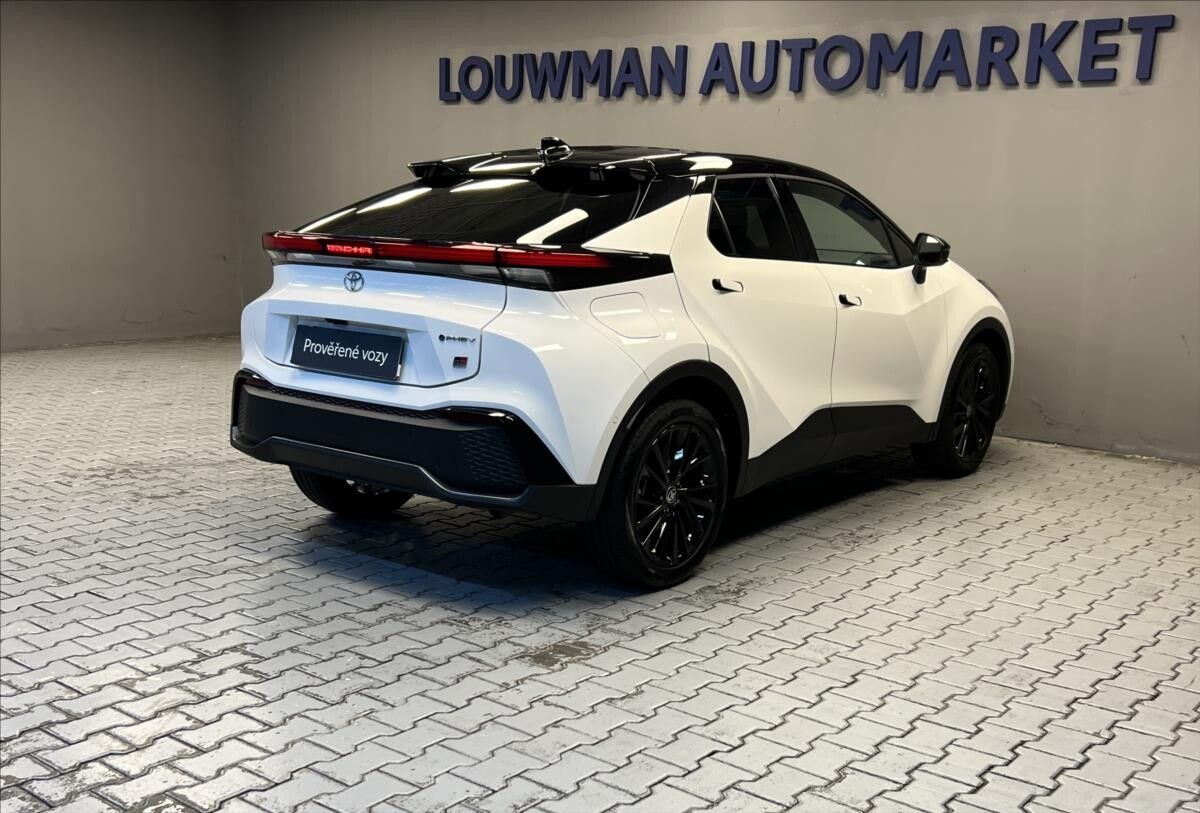 Toyota C-HR, 2,0 PHEV GR SPORT VIP - fotka 2