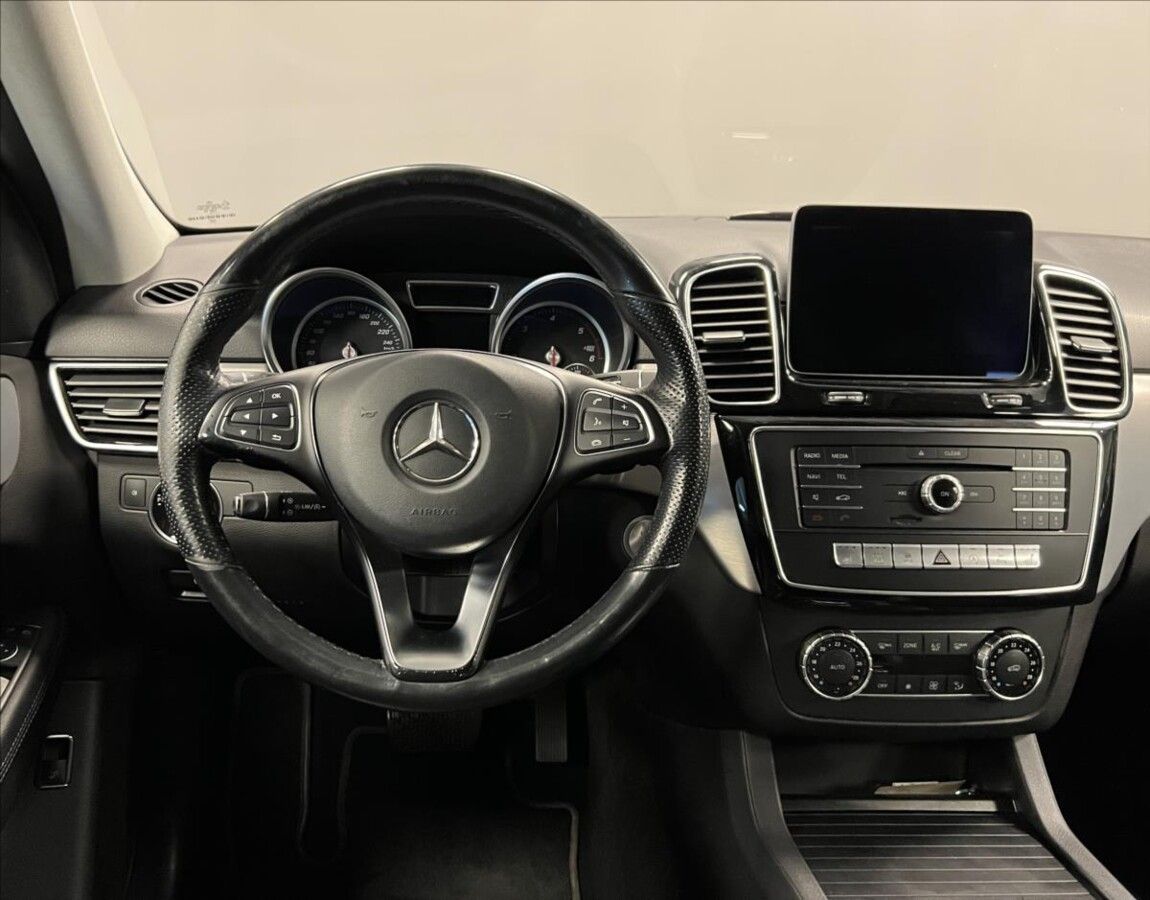 Mercedes-Benz GLE, 3,0 350d 4MATIC - fotka 5