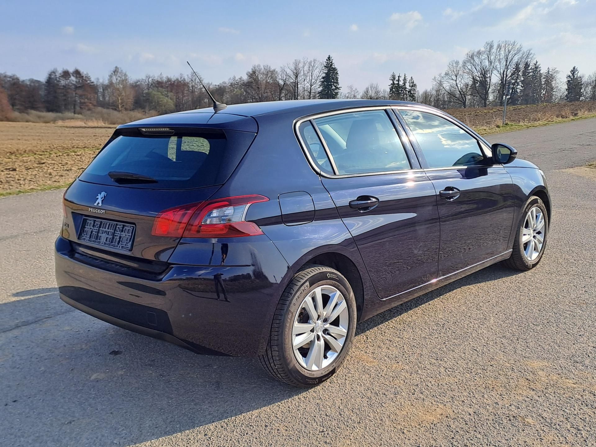 Peugeot 308, 1.6 HDi SERVISKA PĚKNÝ STAV - fotka 4