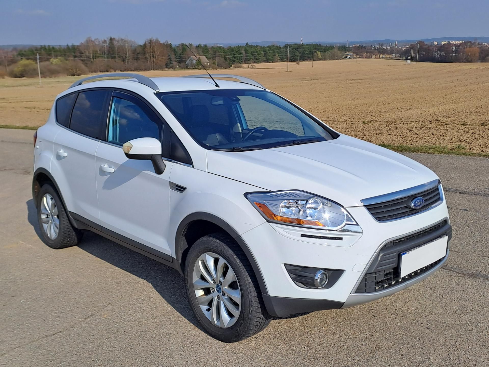 Ford Kuga, 2.0 TDCi 4x4 PŮVOD ČR - fotka 3