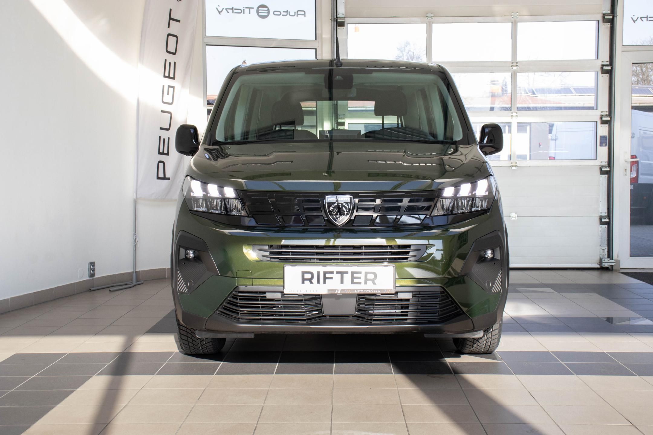 Peugeot Rifter, ALLURE PureTech 110 MAN6 - fotka 2
