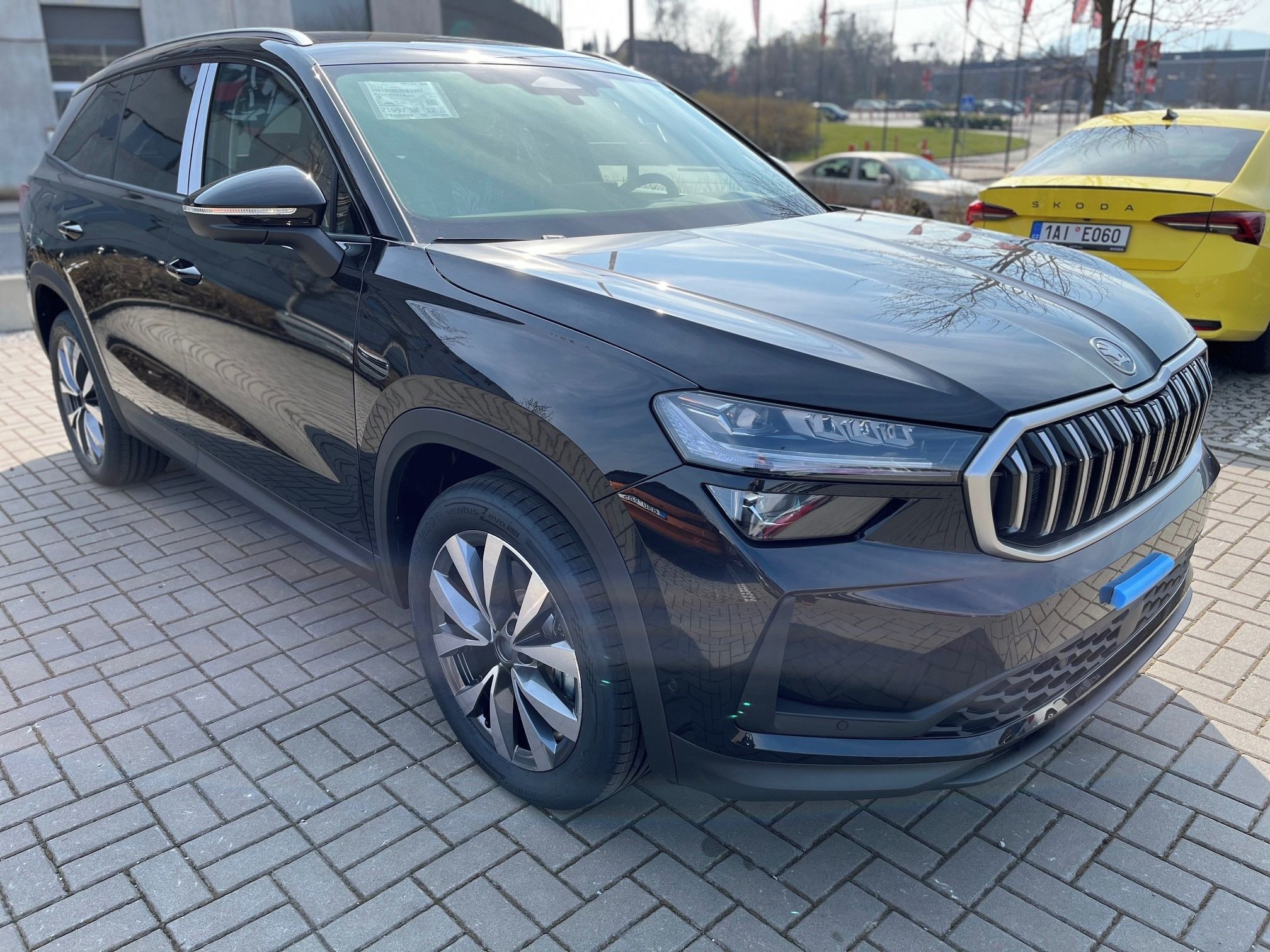 Škoda Kodiaq, Excl. Selection TDI 142 kW 4x4 - fotka 3