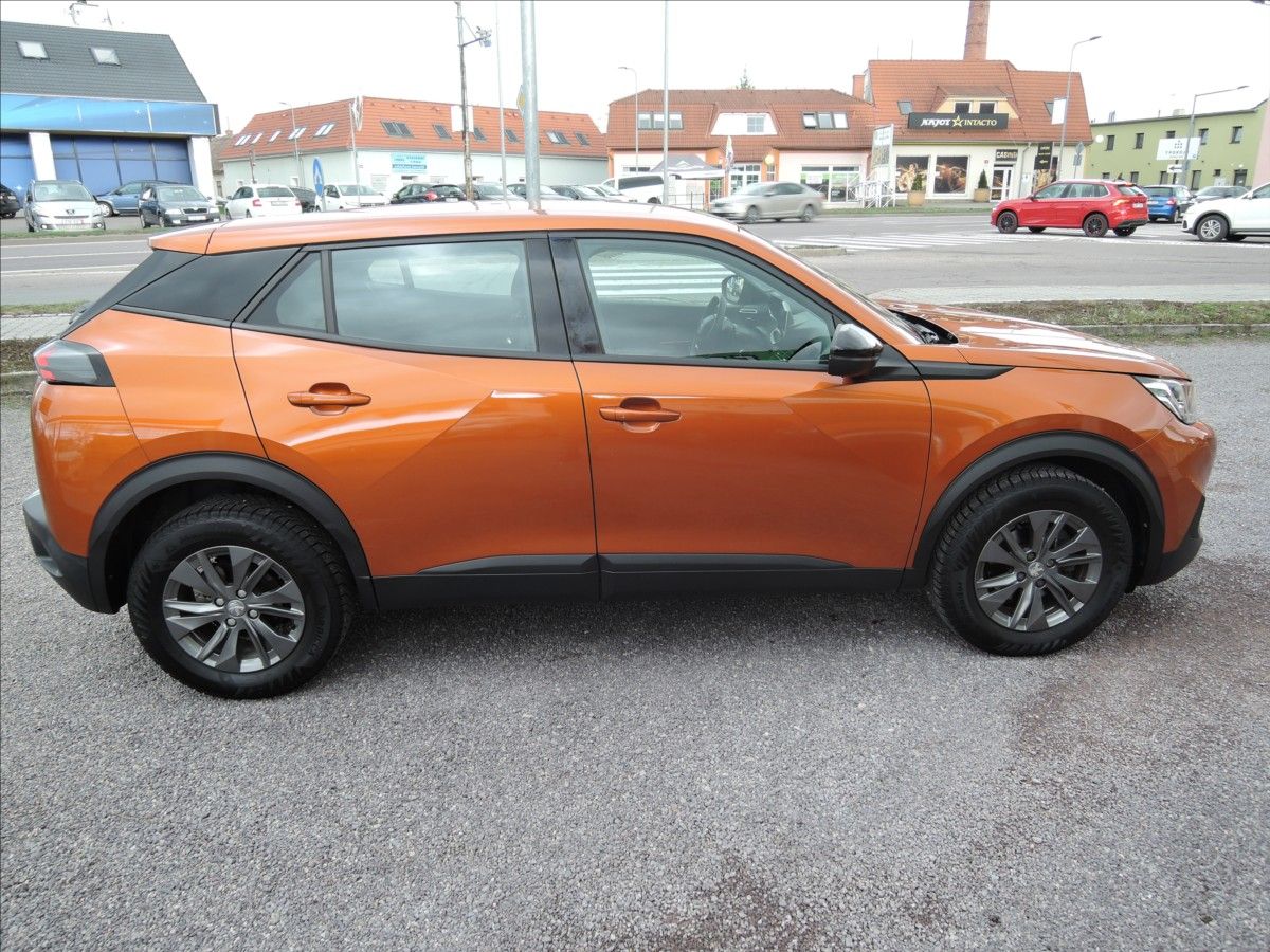Peugeot 2008, 1,2 Puretech ČR Záruka do 8/27 - fotka 5