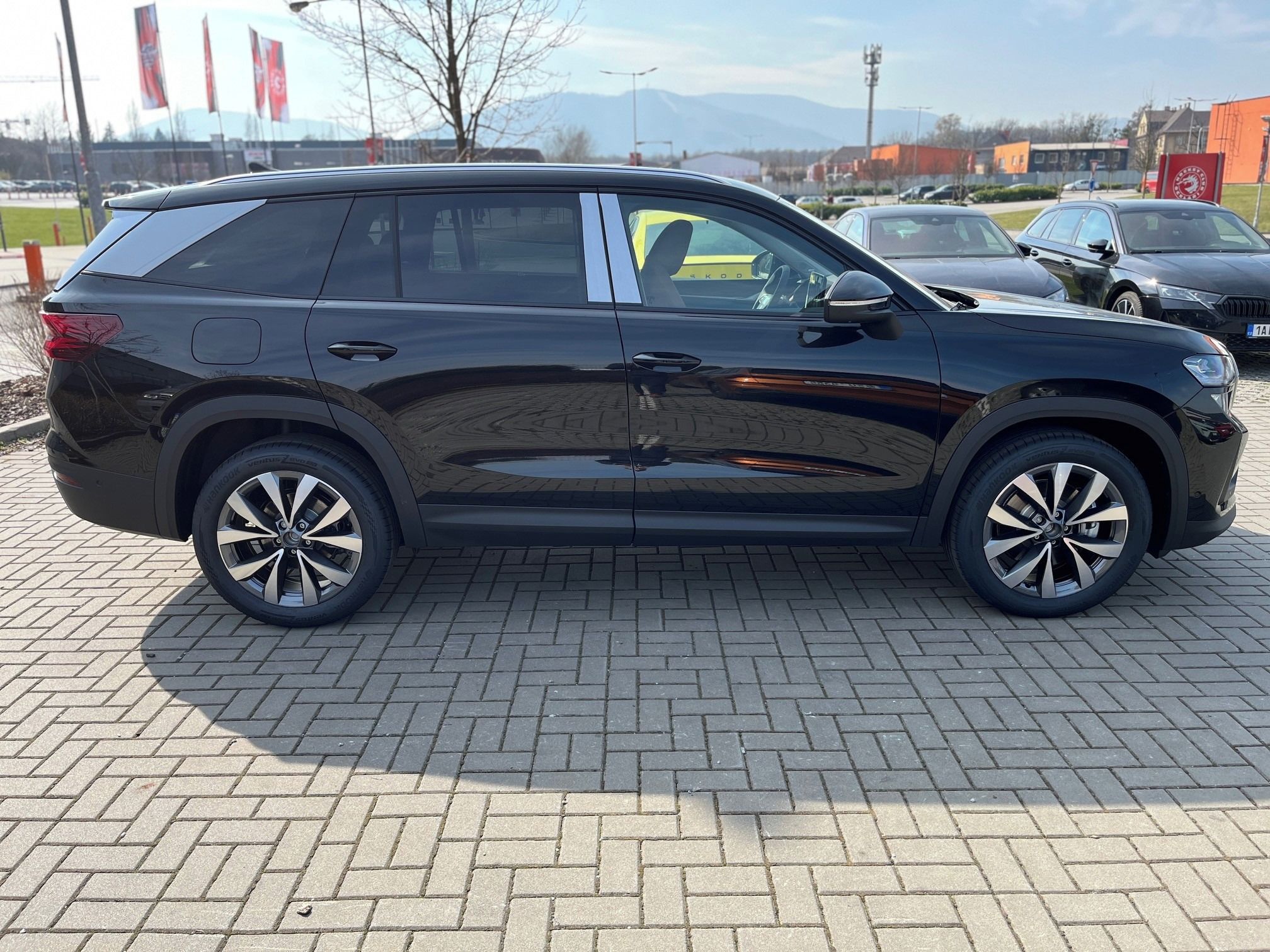 Škoda Kodiaq, Excl. Selection TDI 142 kW 4x4 - fotka 4