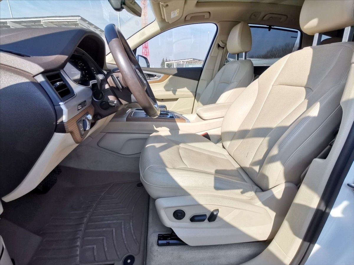 Audi Q7, 3.0TDI DSG*7míst*Plná výbava! - fotka 5