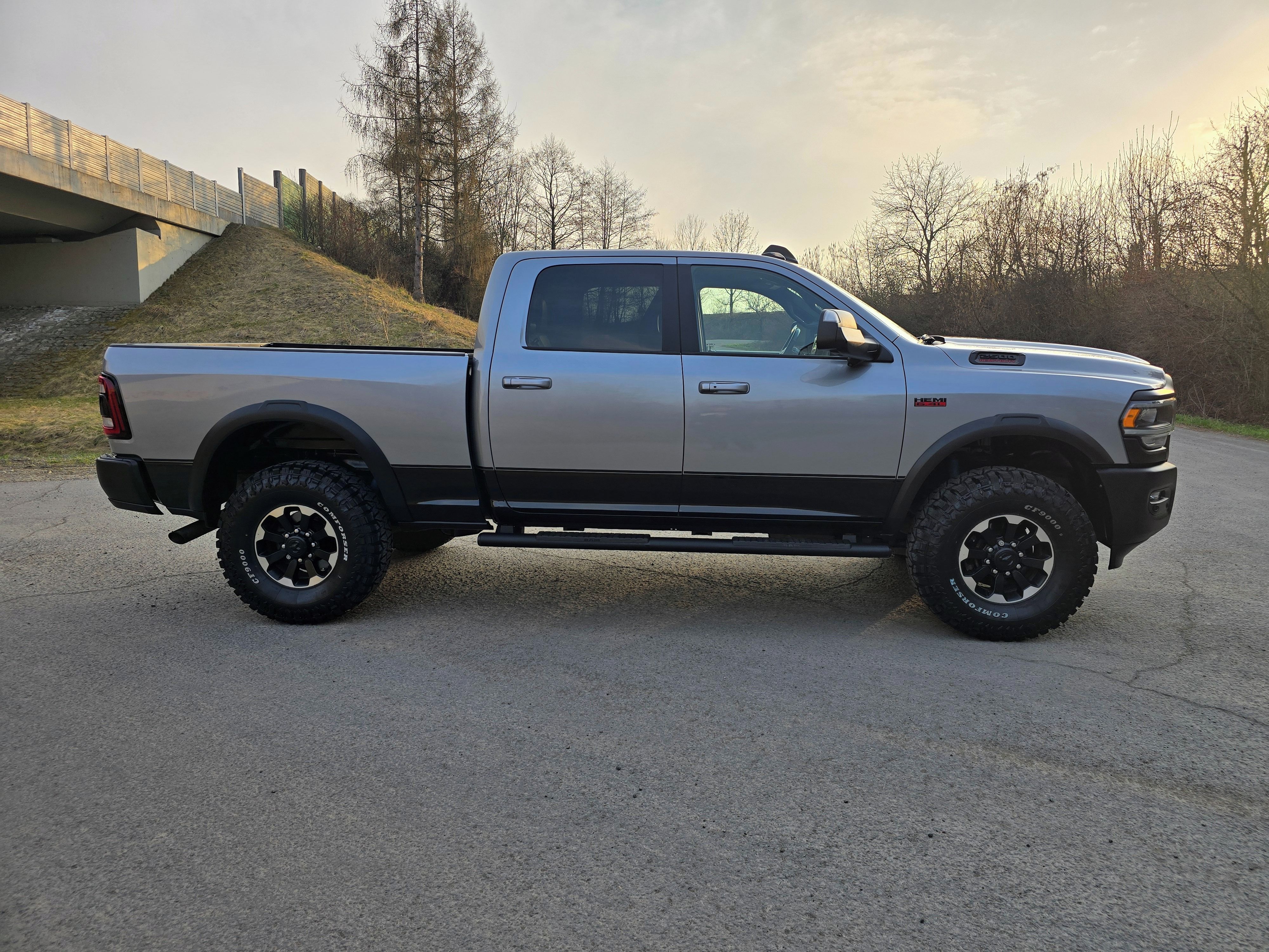 Dodge Ram, Power Wagon,NEBOURANÉ,DPH, LPG - fotka 2
