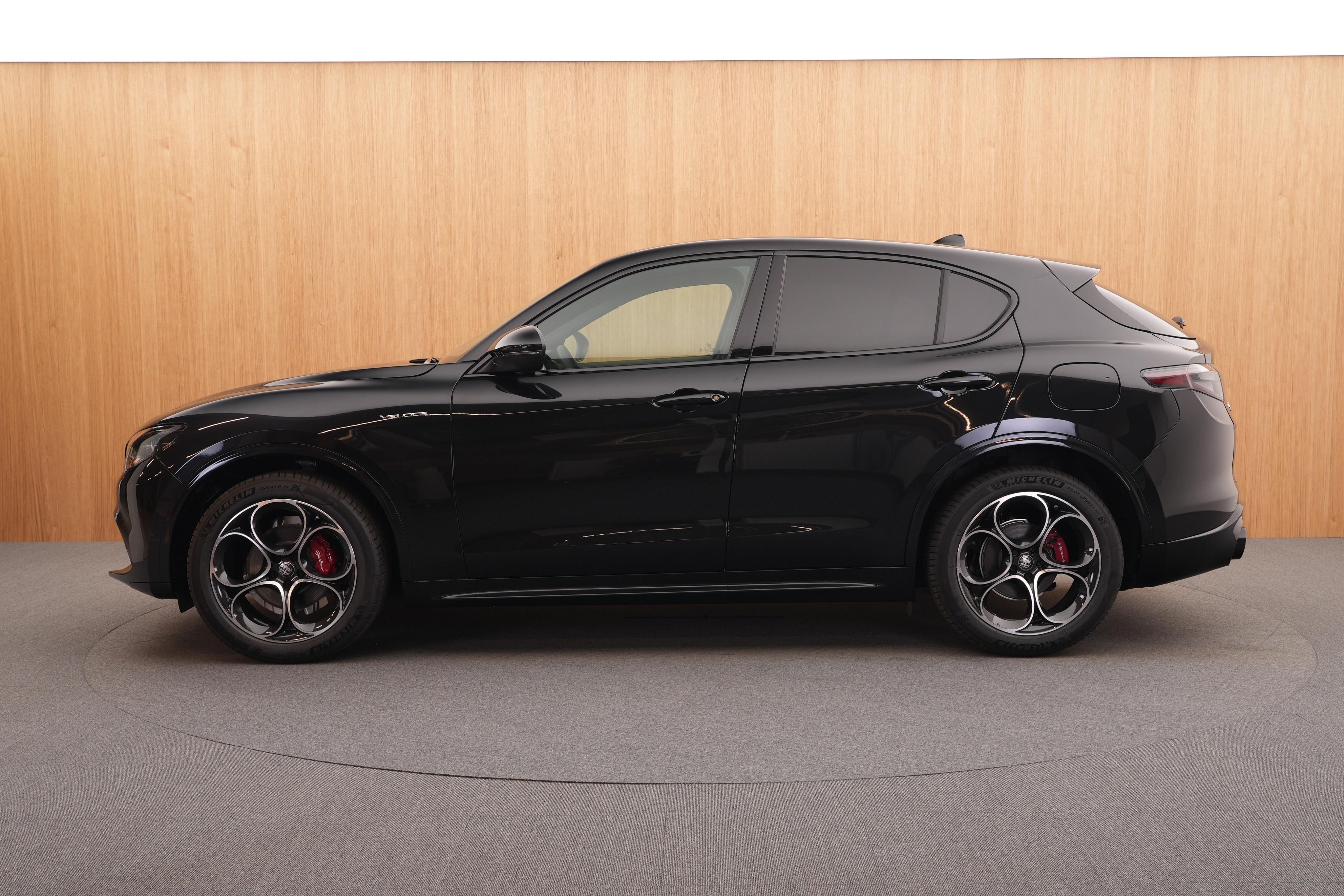 Alfa Romeo Stelvio, Veloce 2.2 JTDm Q4 AT8 - fotka 2