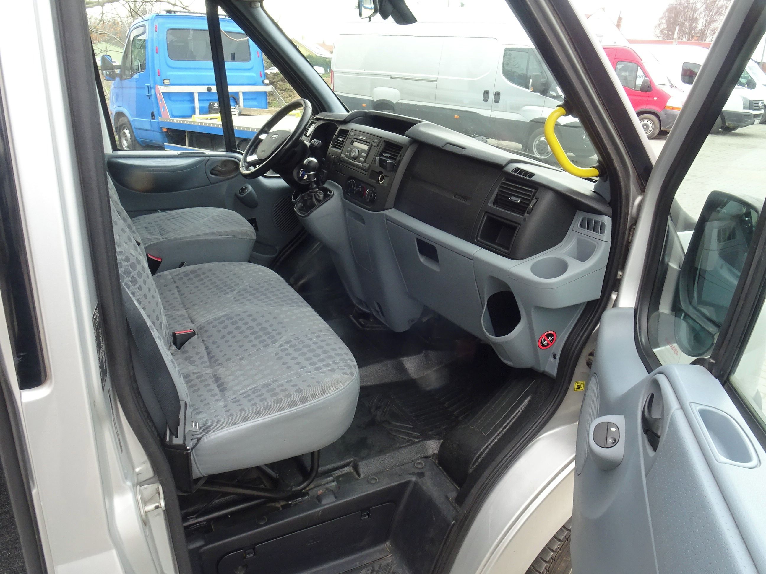 Ford Transit, 2.2 DIESEL - fotka 5