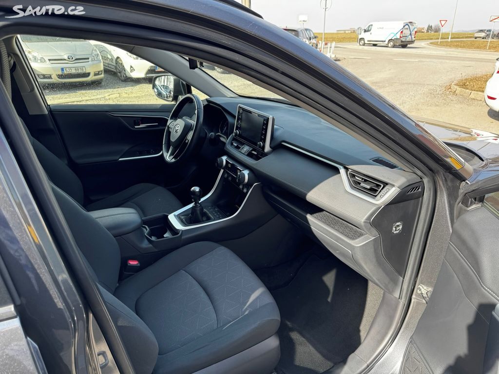 Toyota Rav4, fotka 15