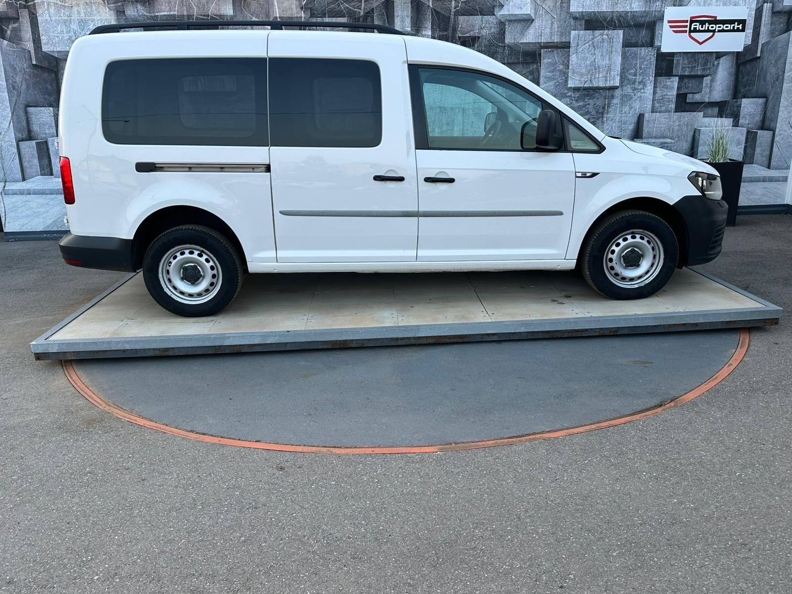 Volkswagen Caddy, MAXI, 2.0TDi, 75KW, 5 MÍST - fotka 5