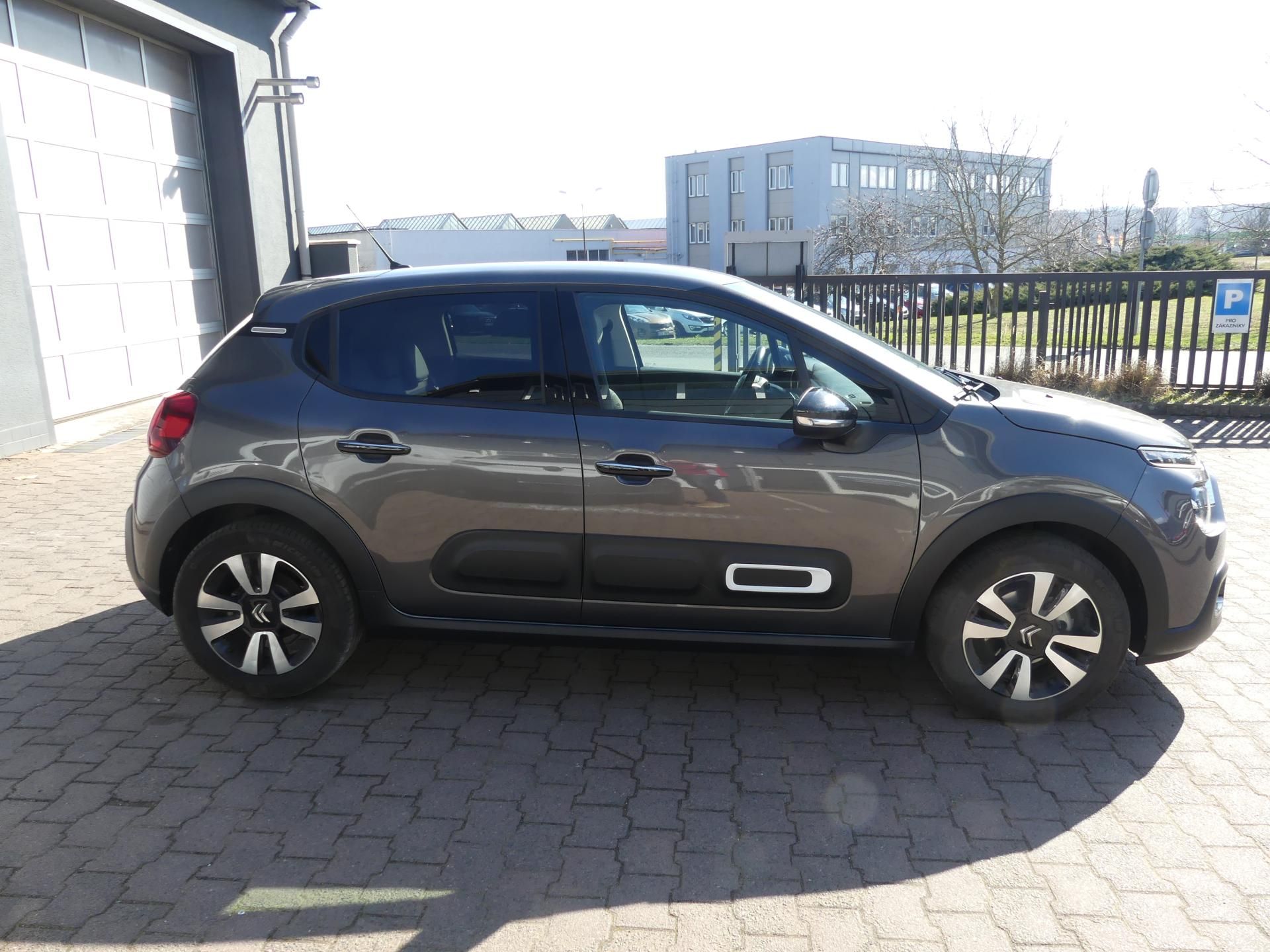 Citroën C3, 1,2 PureTech 110 MAN6 SHINE+ - fotka 4
