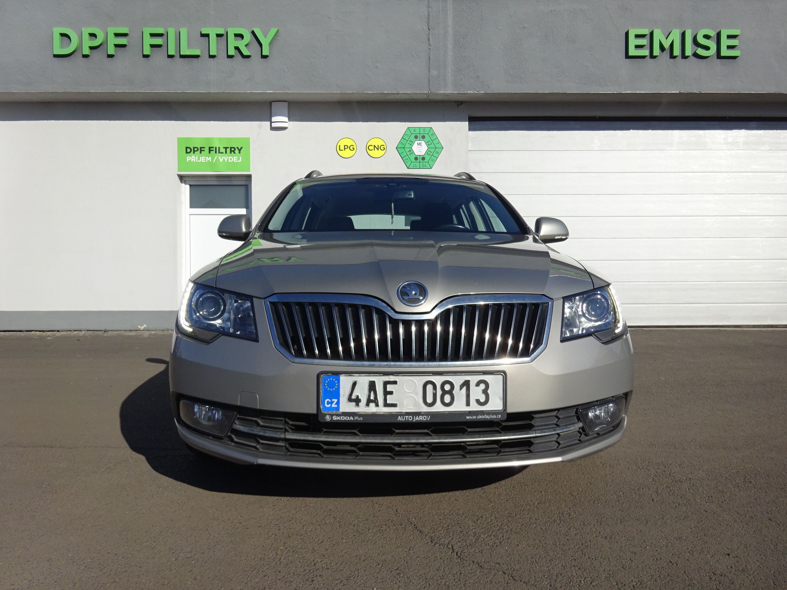 Škoda Superb, II 2.0 TDi DSG - fotka 3