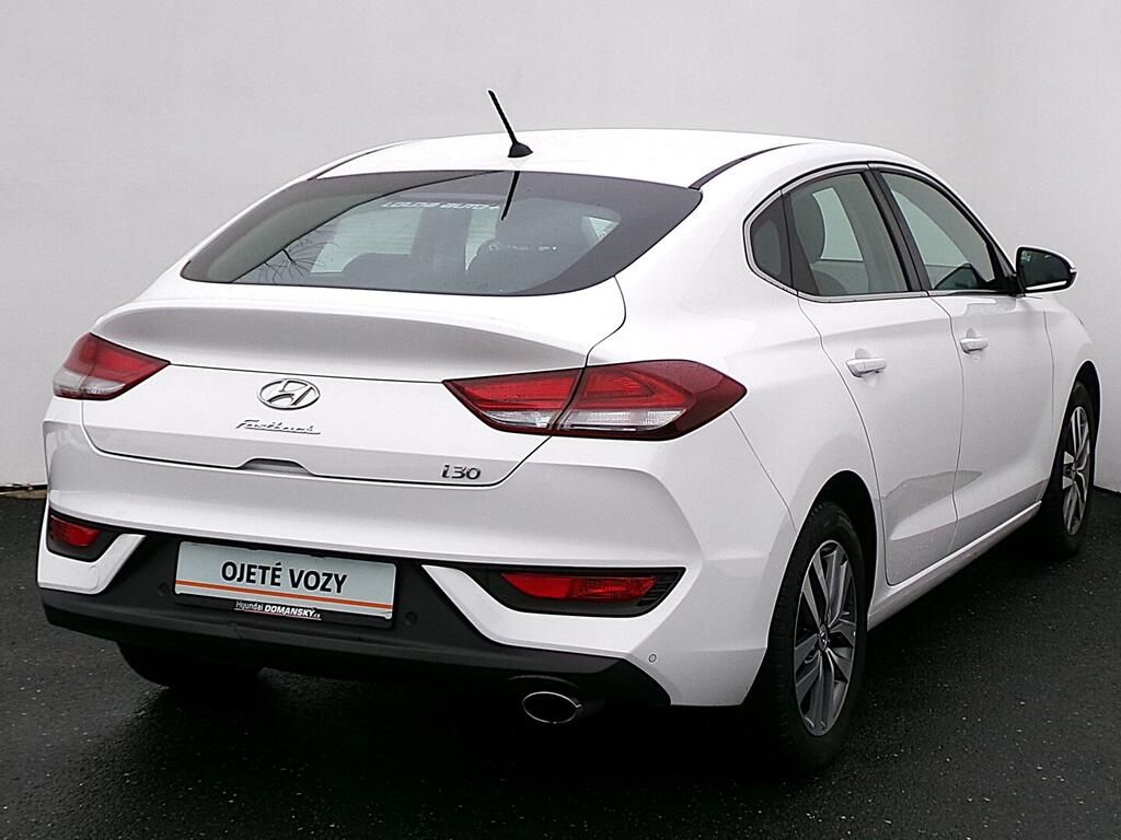 Hyundai i30, Comfort 1.6 100 kW - fotka 2