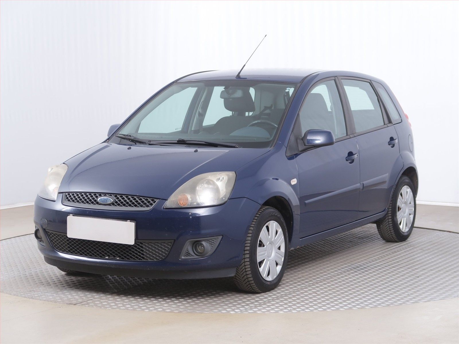 Ford Fiesta, 1.3 i, Trend, NOVÁ CENA - fotka 2