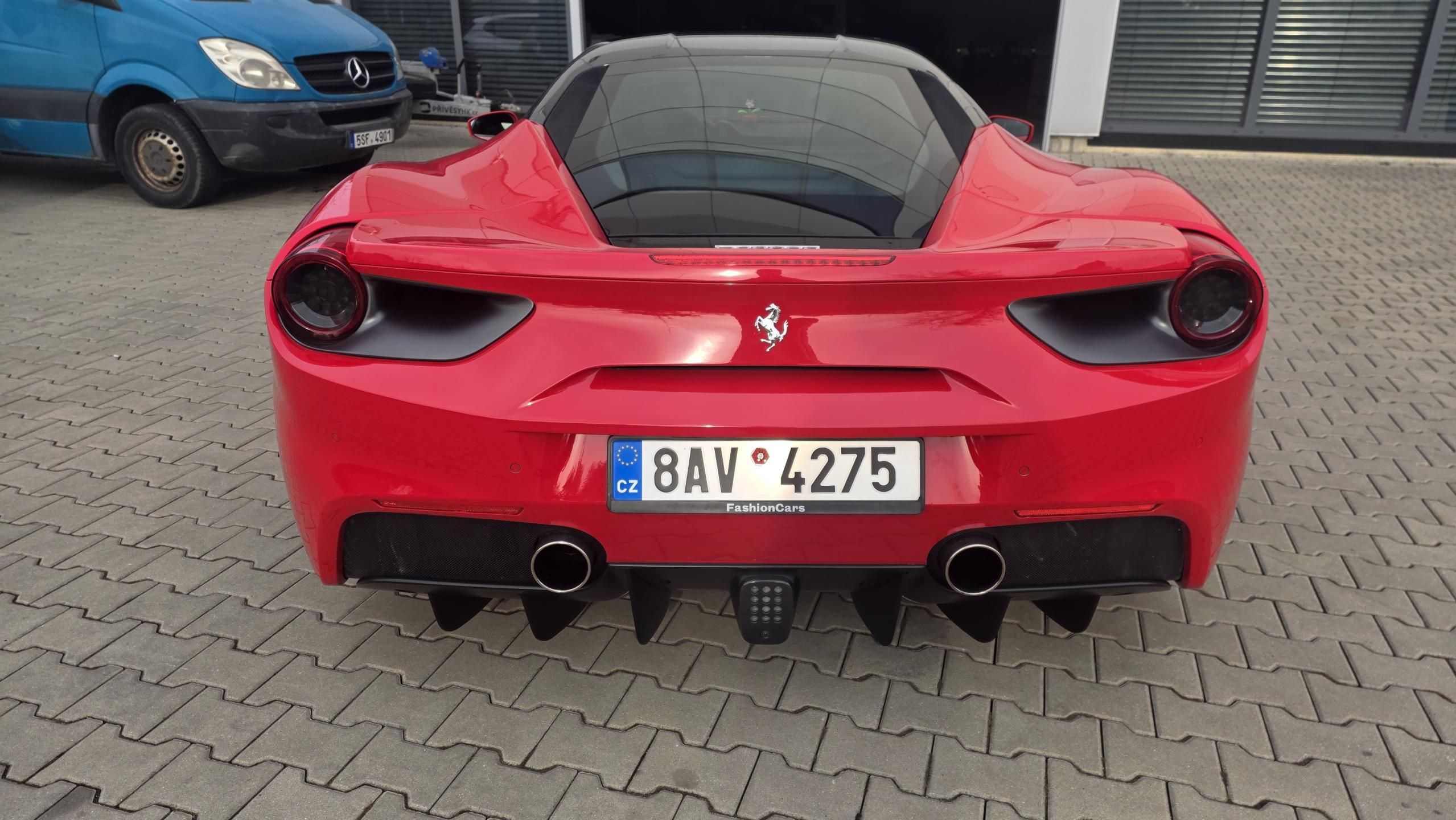 Ferrari 488, jako nové plný servis ZÁRUKA - fotka 5