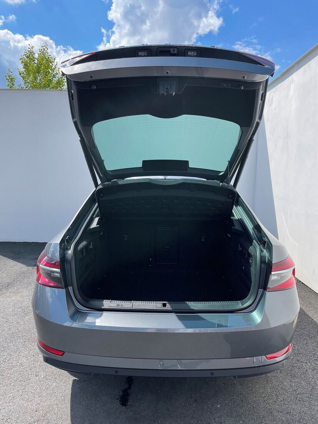 Škoda Superb, L&K 2.0 TDI 147 kW - fotka 6