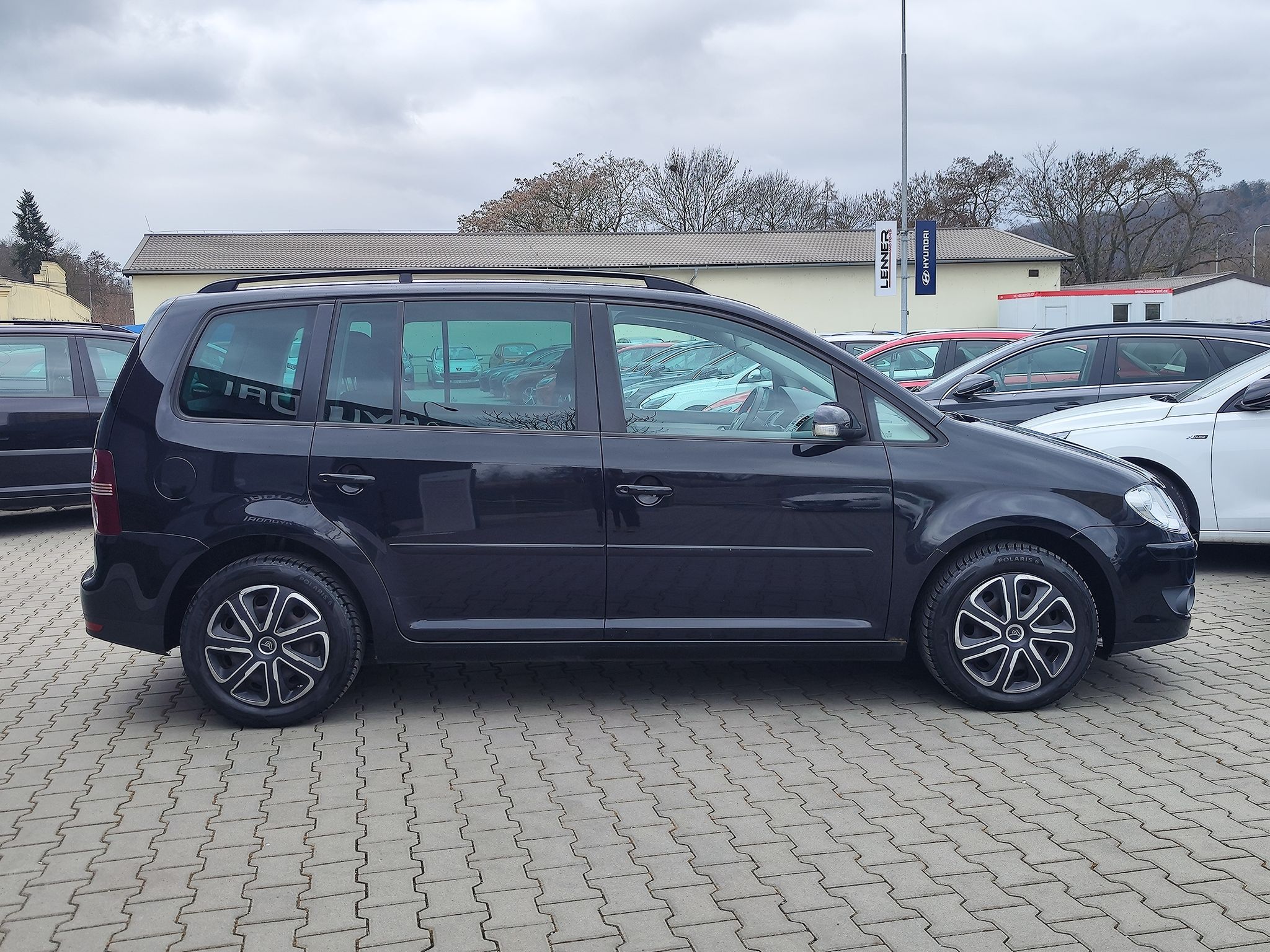 Volkswagen Touran, 1.4 TSI/103kW Trendline - fotka 4