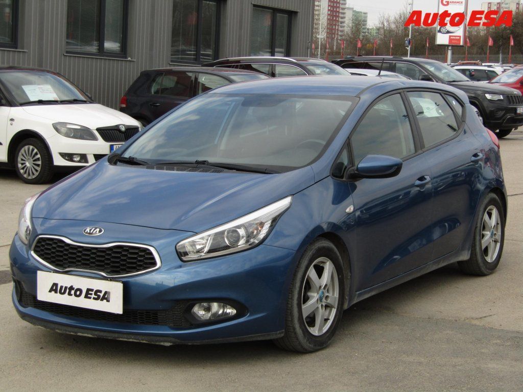 Kia Cee´d, 1.4 CRDi,ČR,AC,+kola - fotka 3
