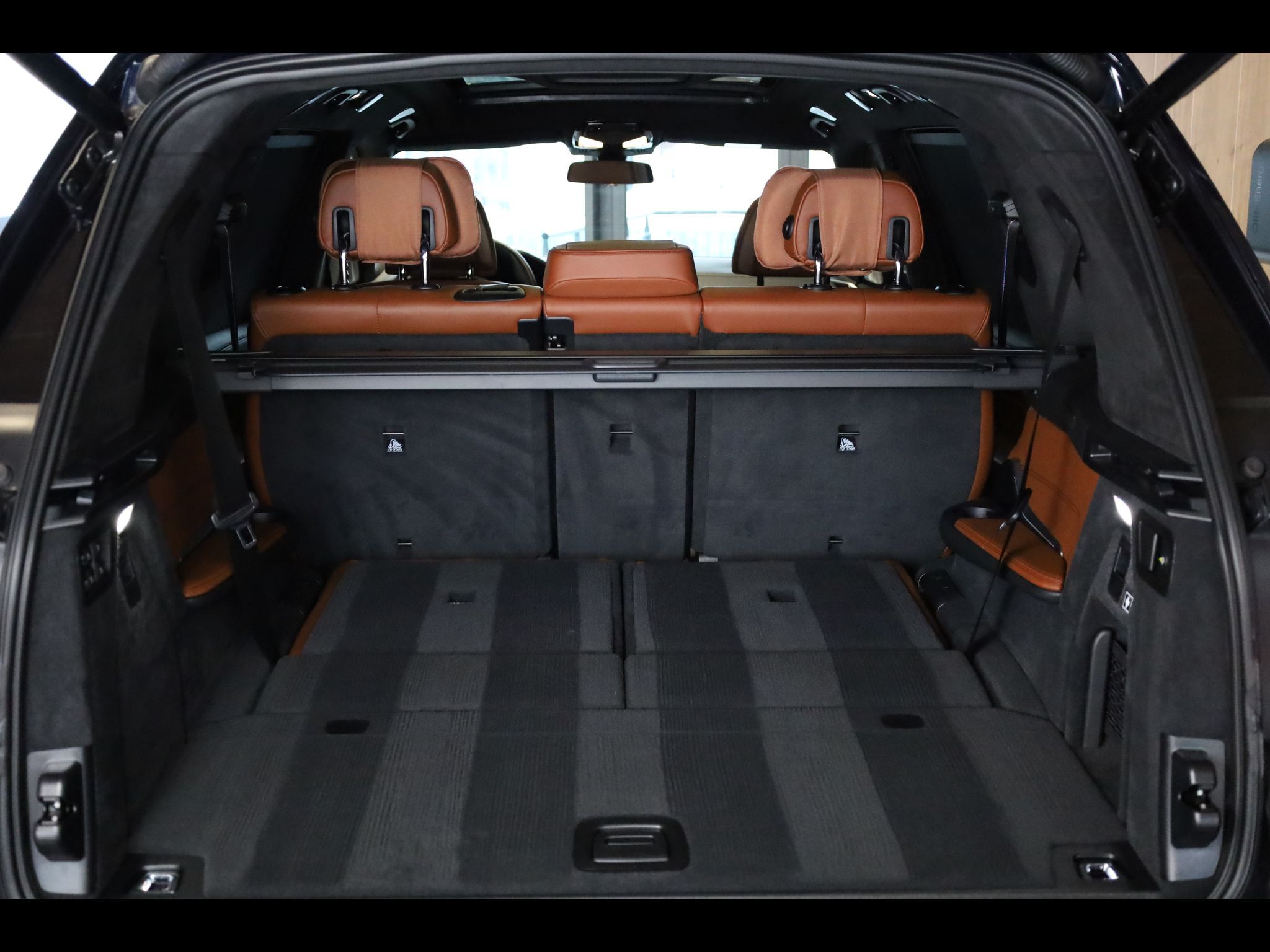 BMW X7, 40d xDrive, Executive, B&W - fotka 6