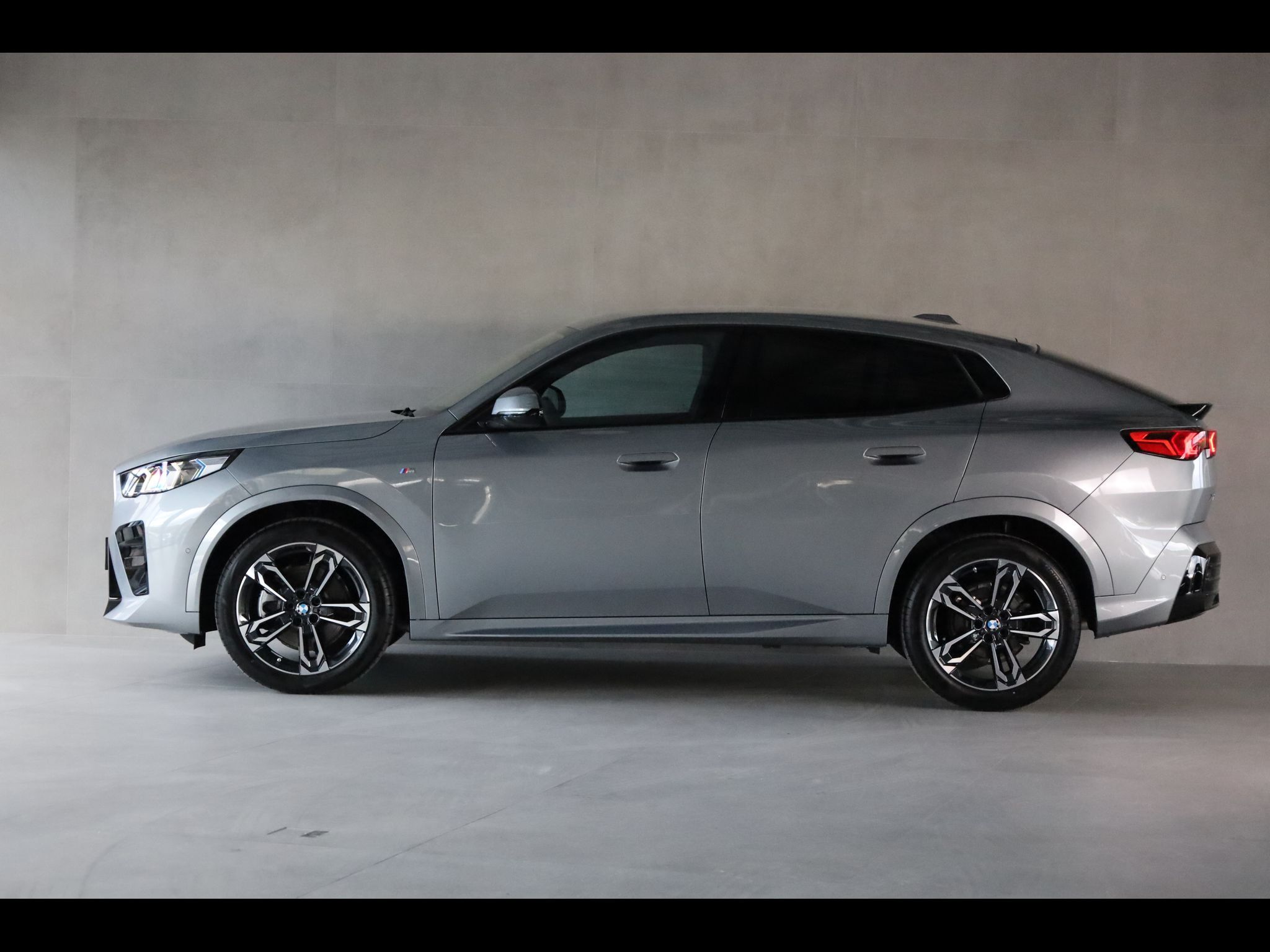 BMW X2, 20i sDrive, M Paket - fotka 3