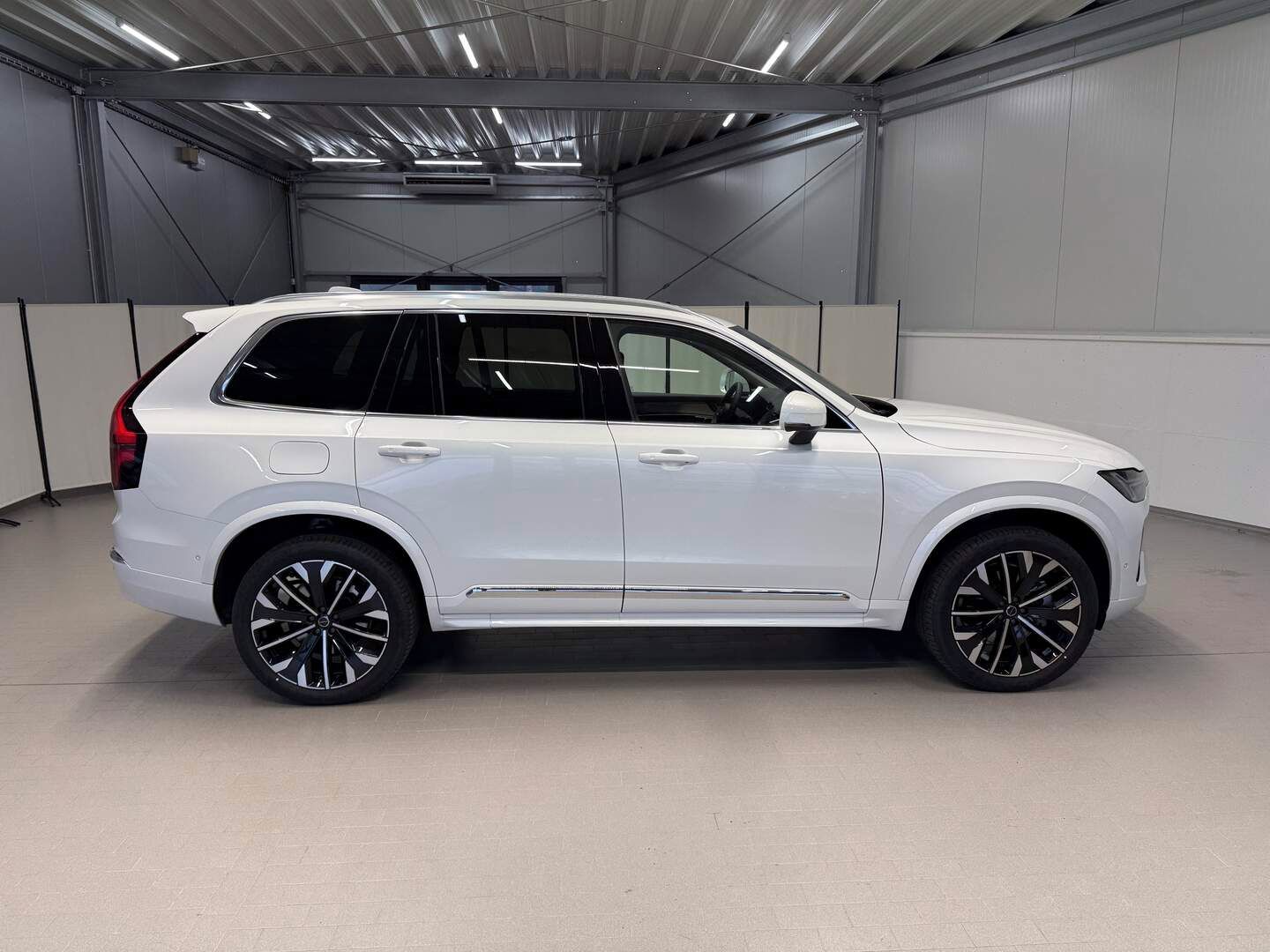 Volvo XC90, B5 2.0L 250+14 HP AT8 AWD PLUS - fotka 5