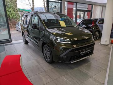 Family 7S 5D - Passenger LWB,