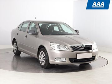 1.2 TSI, Serv.kniha, Xenony