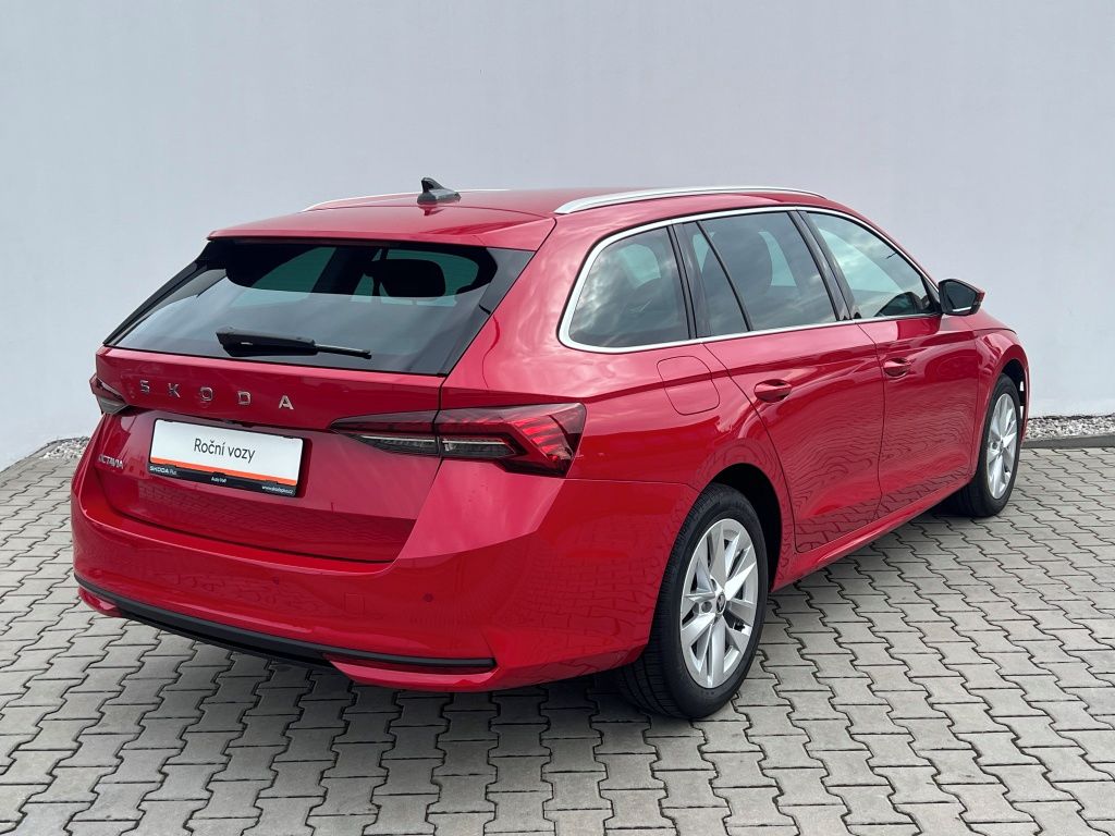 Škoda Octavia, Top Selection 1.5 TSi 110 kW - fotka 3