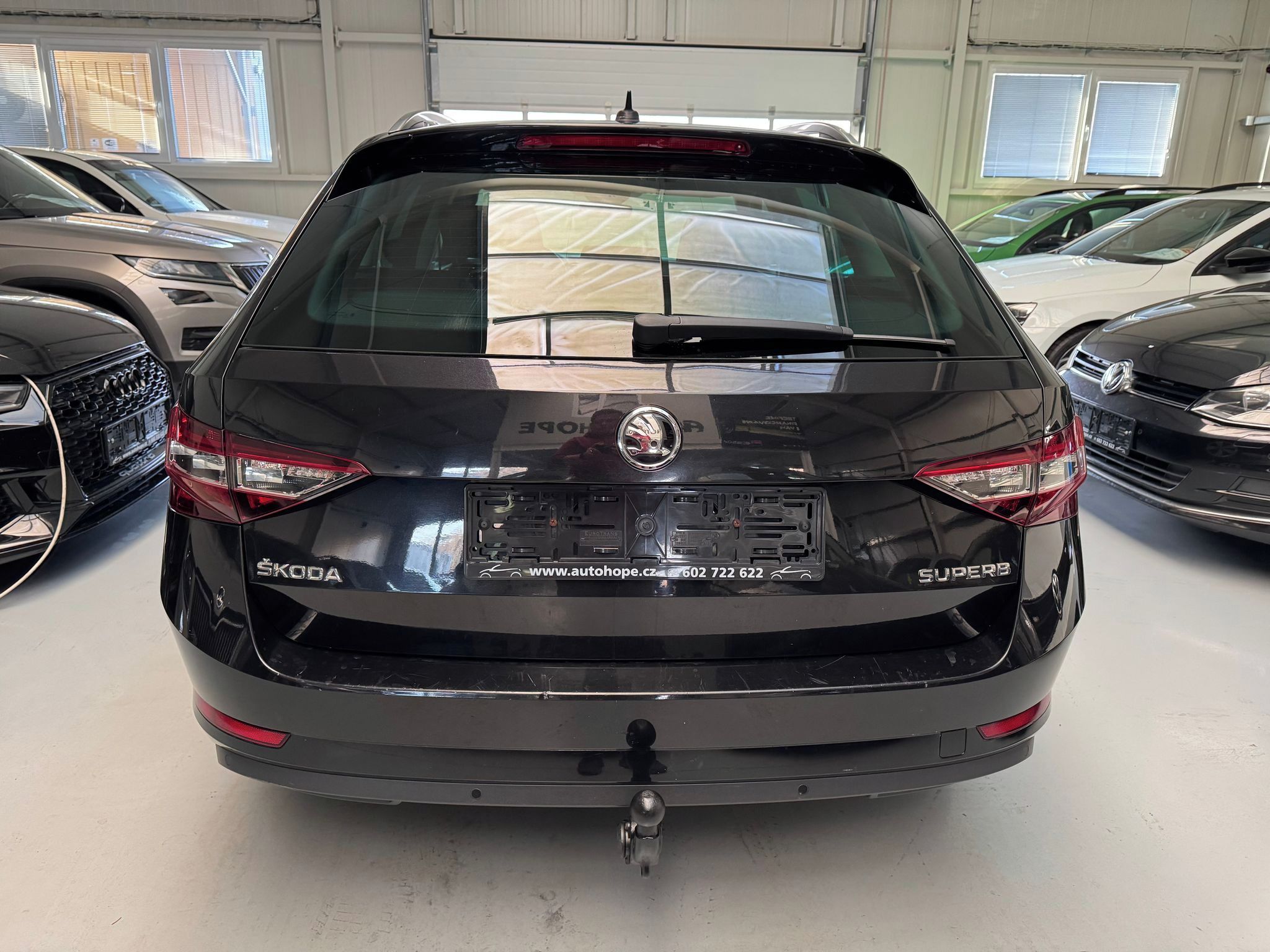 Škoda Superb, combi 2.0 TDI DSG Style - fotka 5