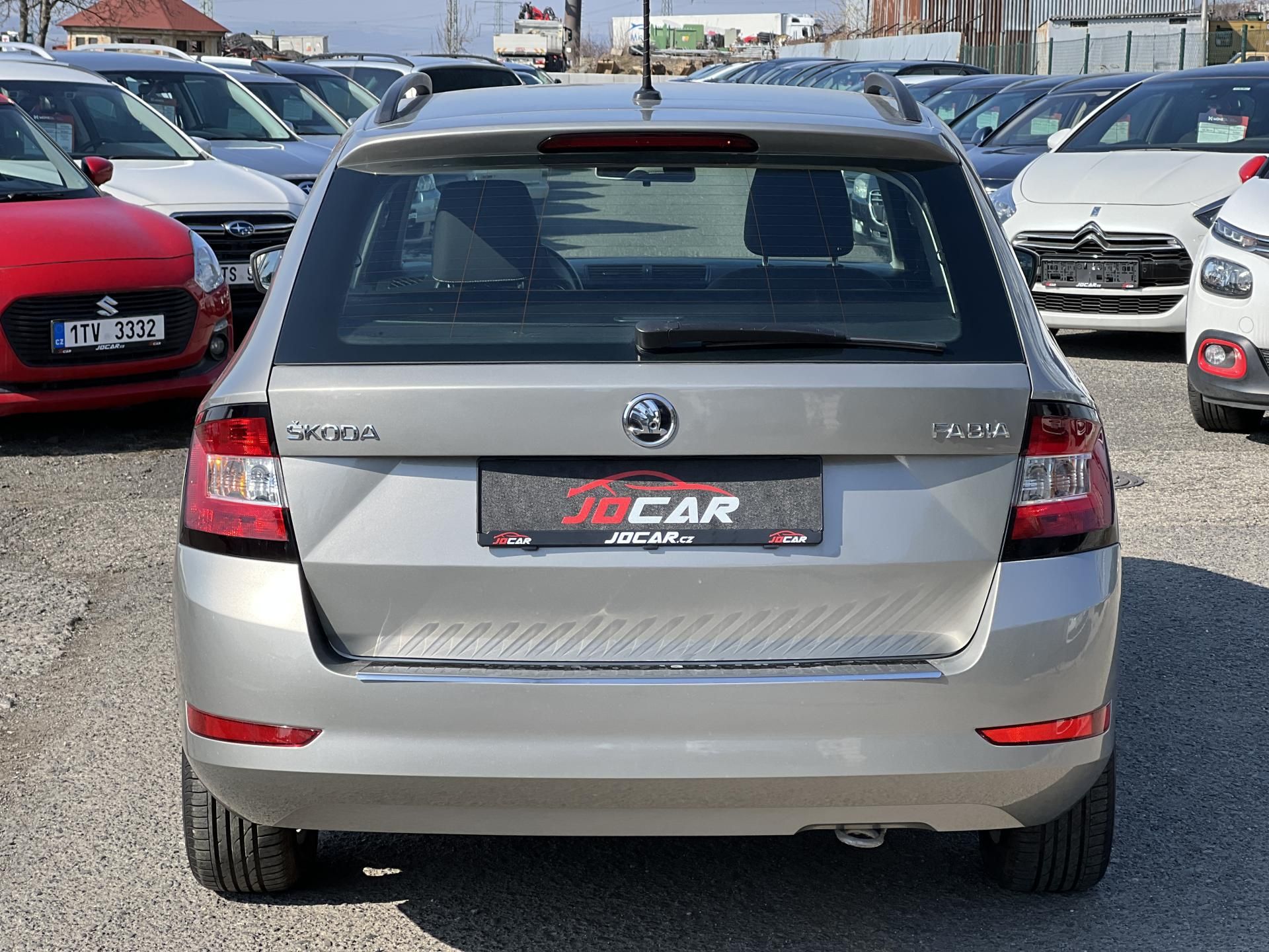 Škoda Fabia, 1.0MPi 55kw KLIMA ALU PŮVOD ČR - fotka 6
