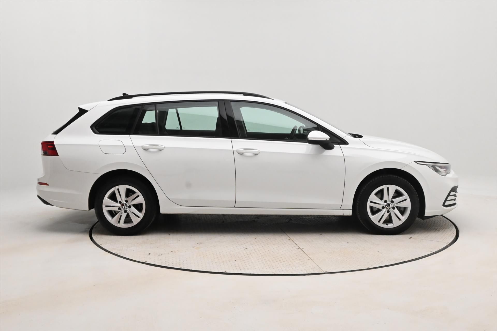 Volkswagen Golf, 2,0 TDI 110 kW DSG Life Záruka - fotka 4