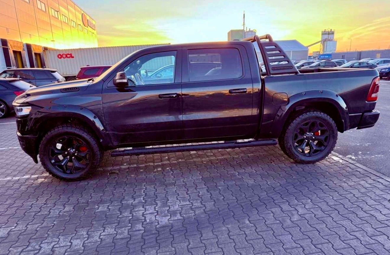 Dodge Ram 1500, 5.7L Long Horn Limited Edice - fotka 3